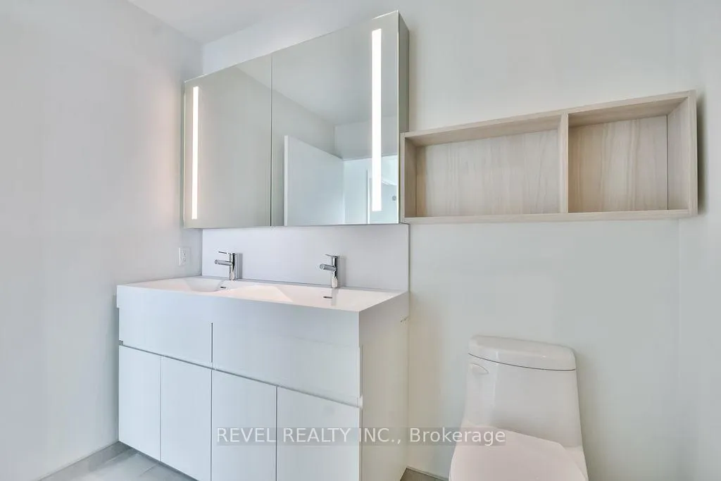 Photo 30 of Unit 2409, 39 Mary Street, Barrie, City Centre — HOMEH