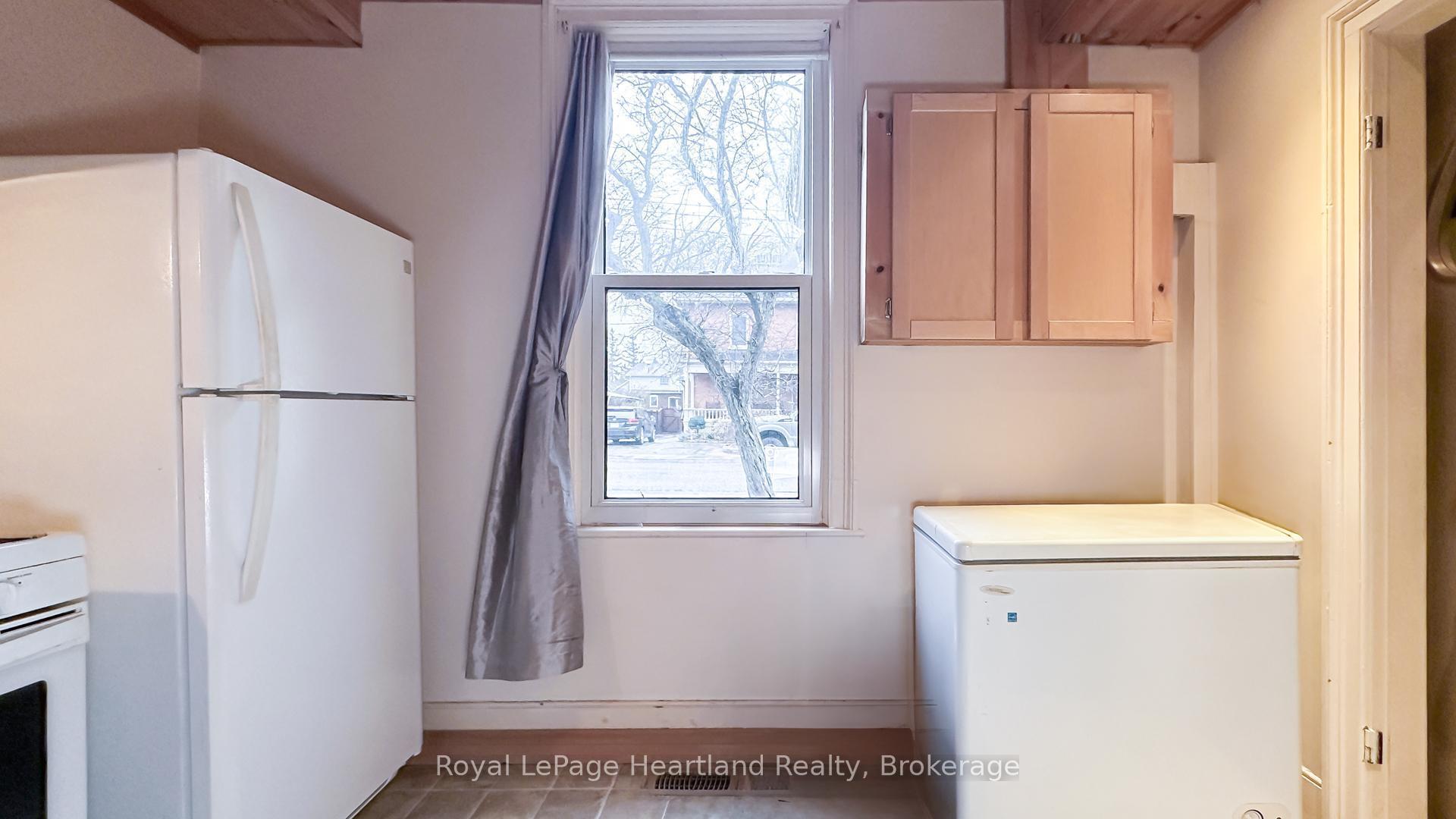 Photo 16 of 43 Trafalgar Street, Goderich, Goderich (Town) — HOMEH