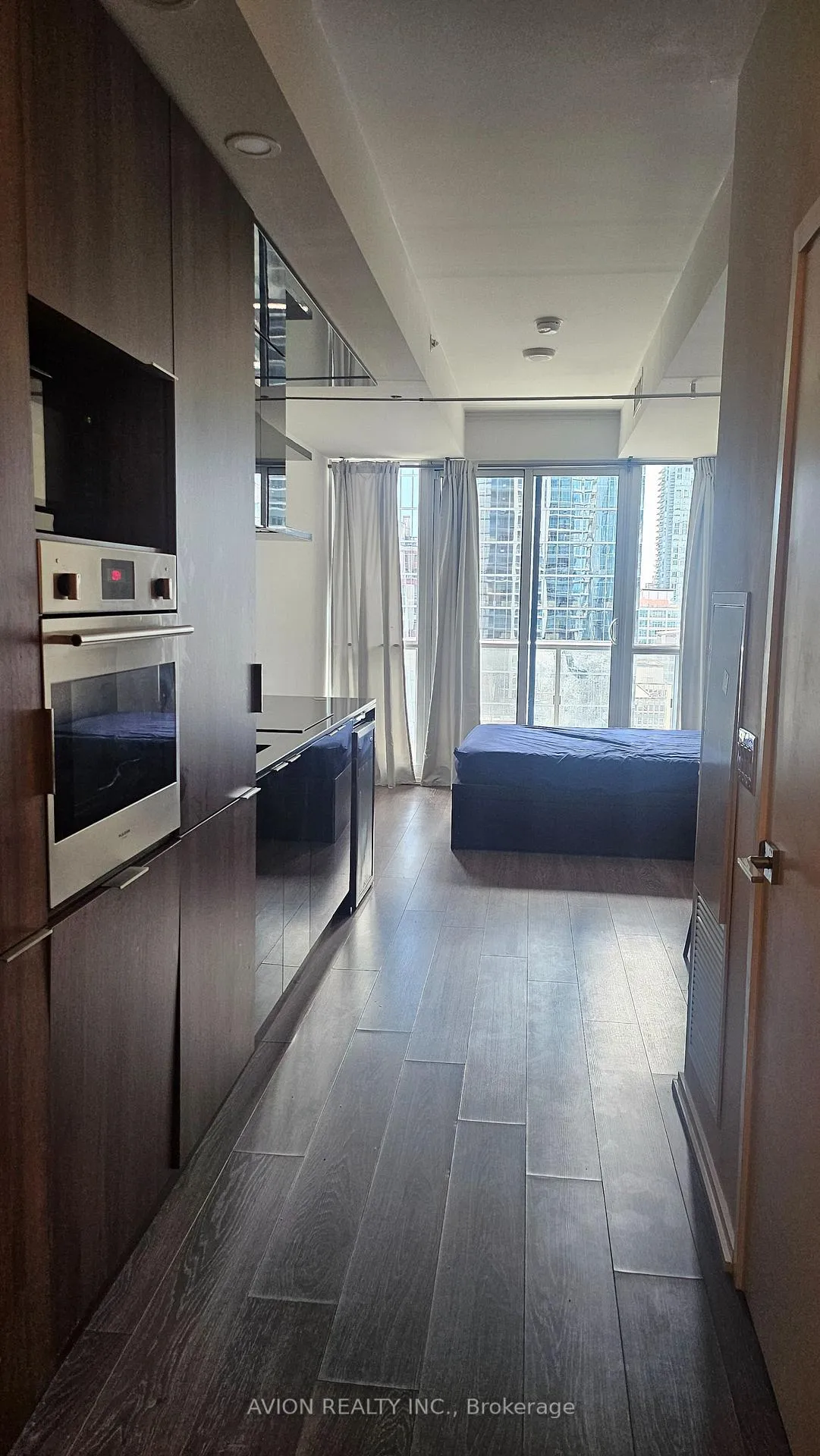 Photo 4 of Unit 2105, 70 Temperance Street, Toronto, Bay Street Corridor — HOMEH