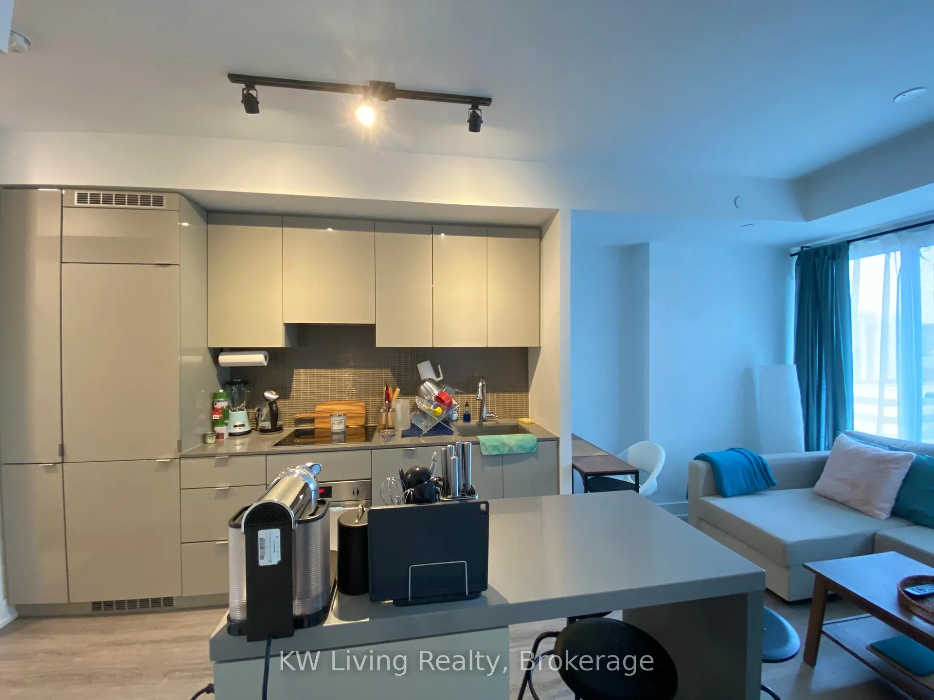 Photo 10 of Unit 1513, 7 Grenville Street, Toronto, Bay Street Corridor — HOMEH
