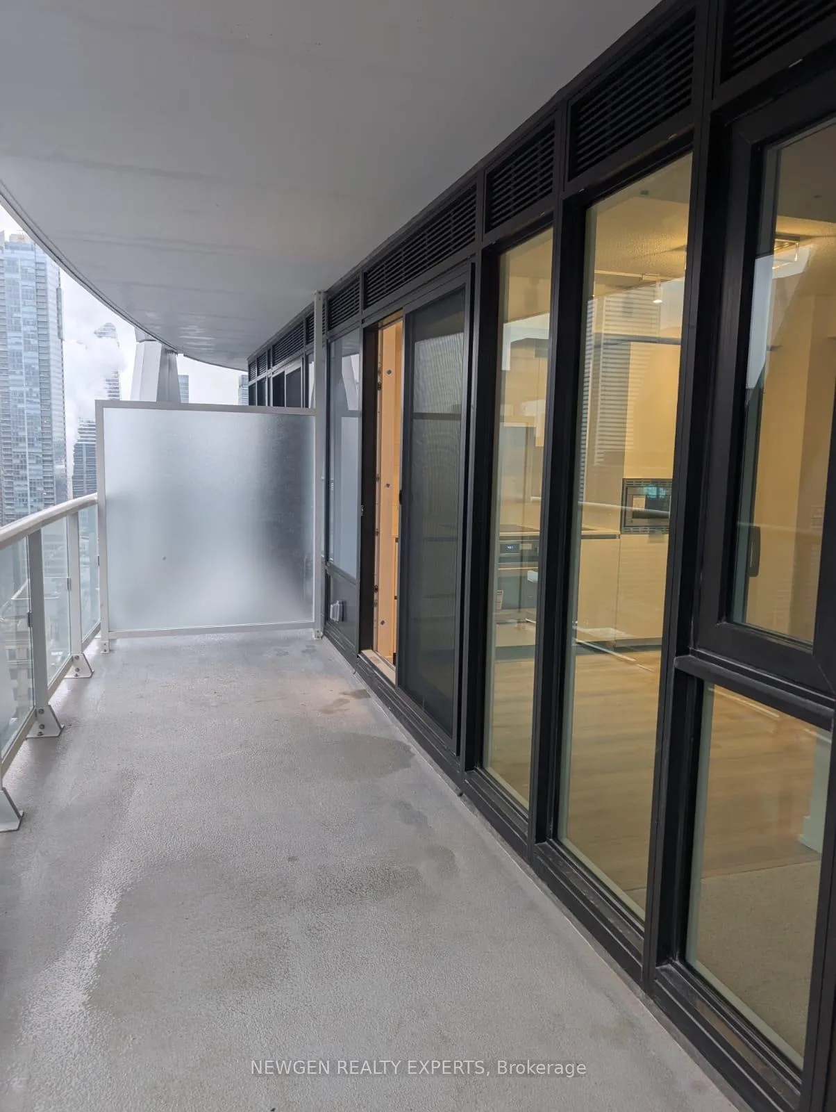 Photo 9 of Unit 3013, 230 Simcoe Street S, Toronto, Kensington-Chinatown — HOMEH