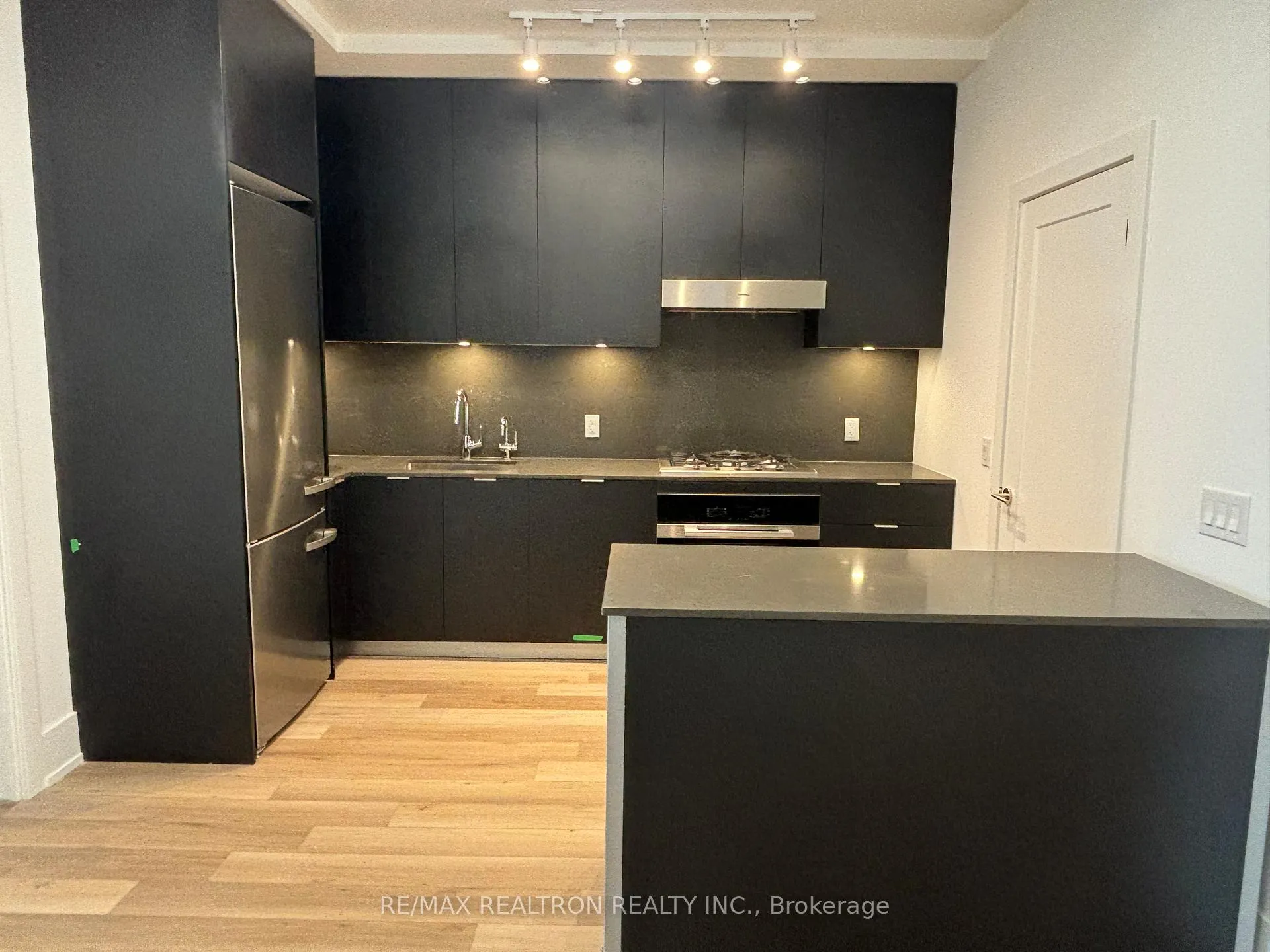 Photo 5 of Unit 109N, 9 Clegg Road, Markham, Unionville — HOMEH