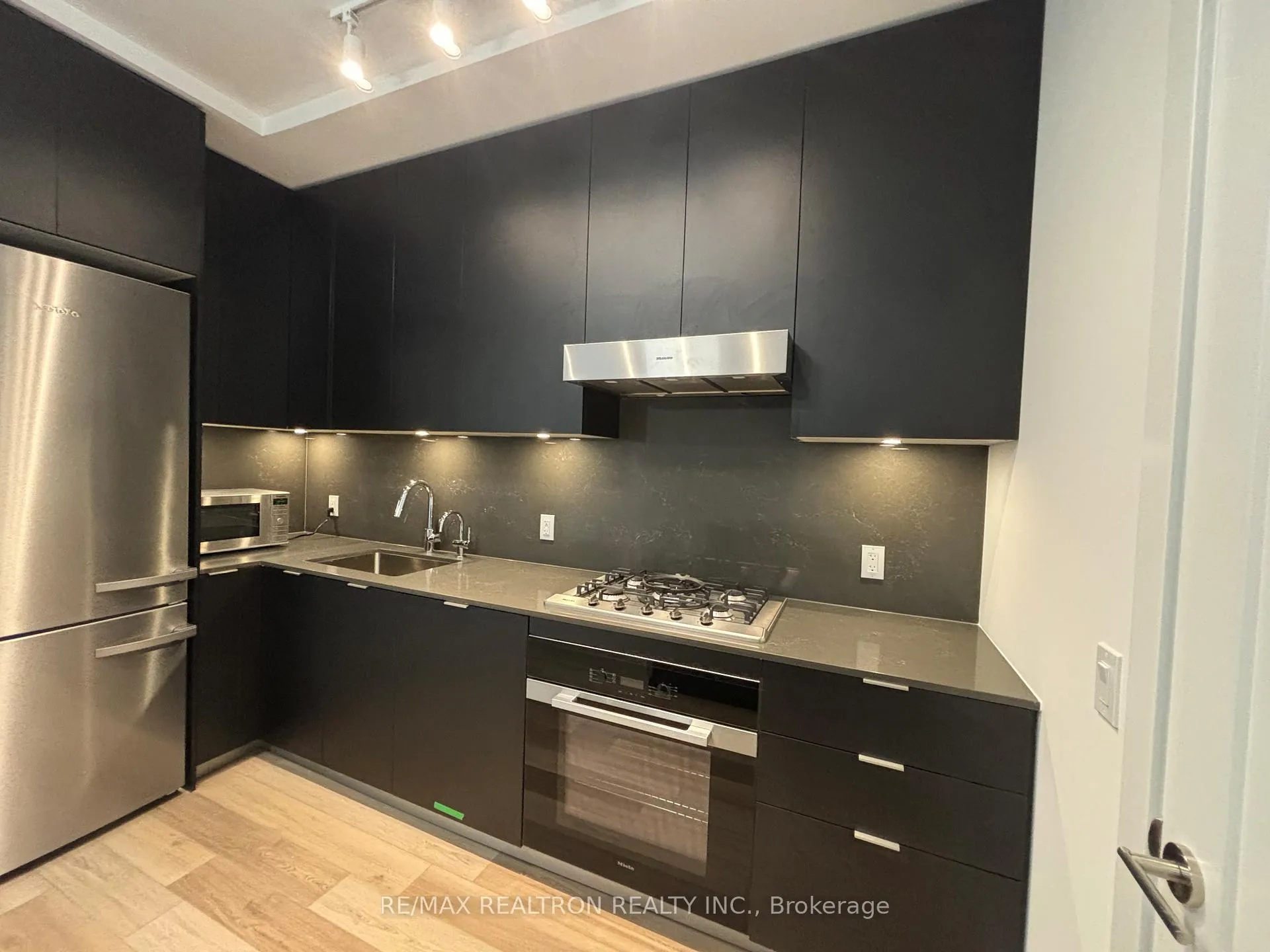 Photo 6 of Unit 109N, 9 Clegg Road, Markham, Unionville — HOMEH