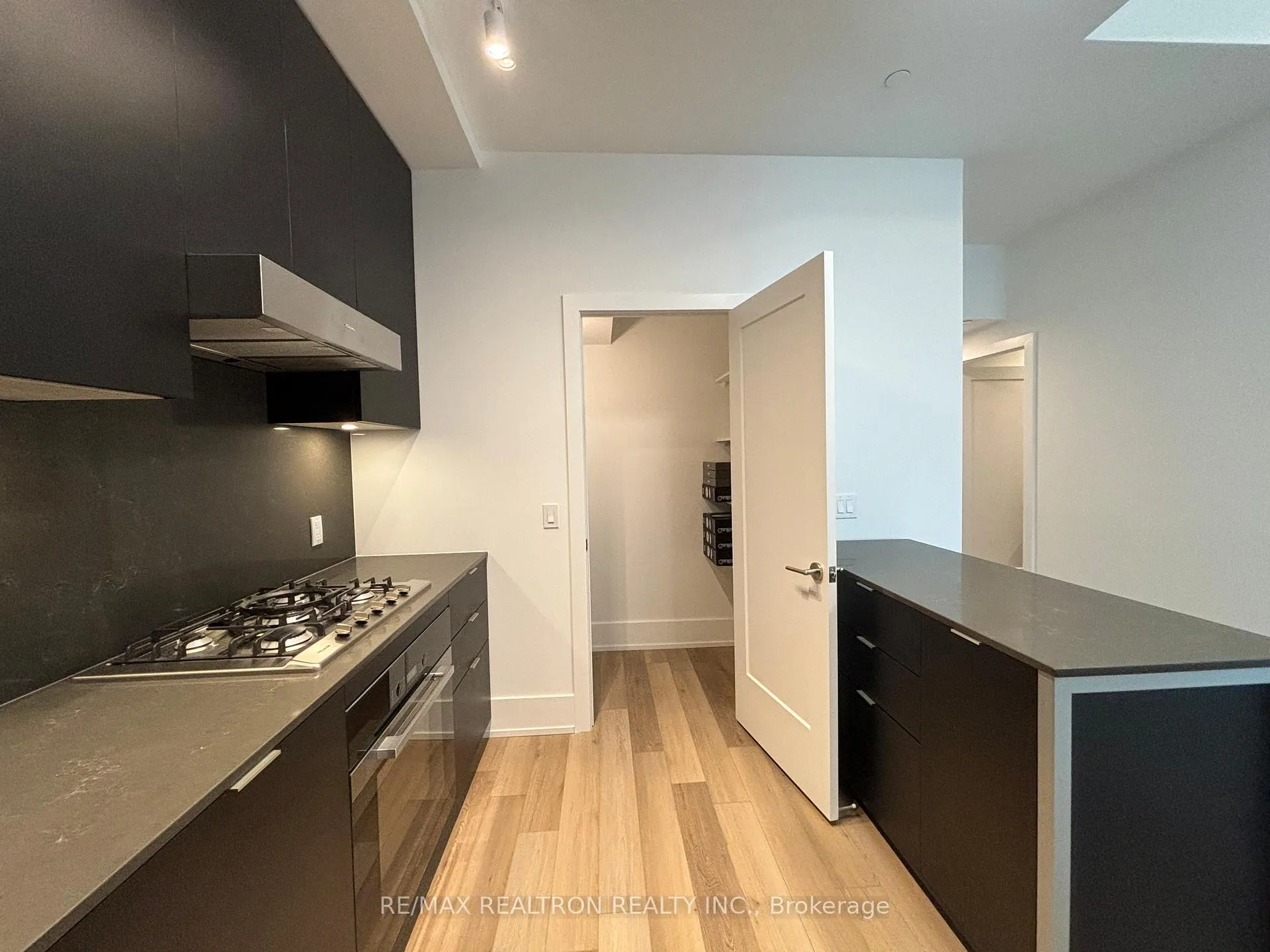 Photo 8 of Unit 109N, 9 Clegg Road, Markham, Unionville — HOMEH