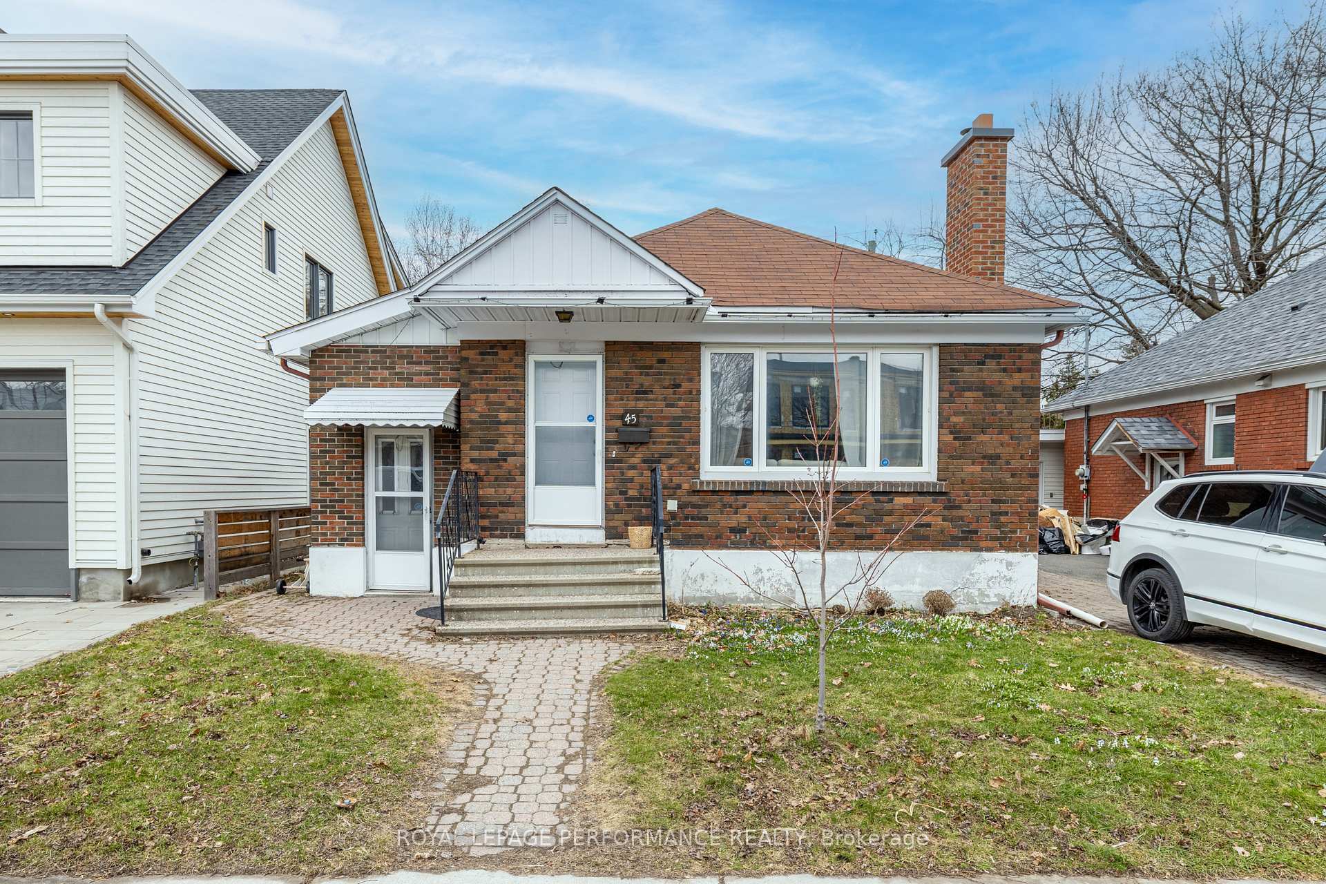 Photo 2 of 45 Mcnaughton Avenue, Ottawa, Ottawa East — HOMEH