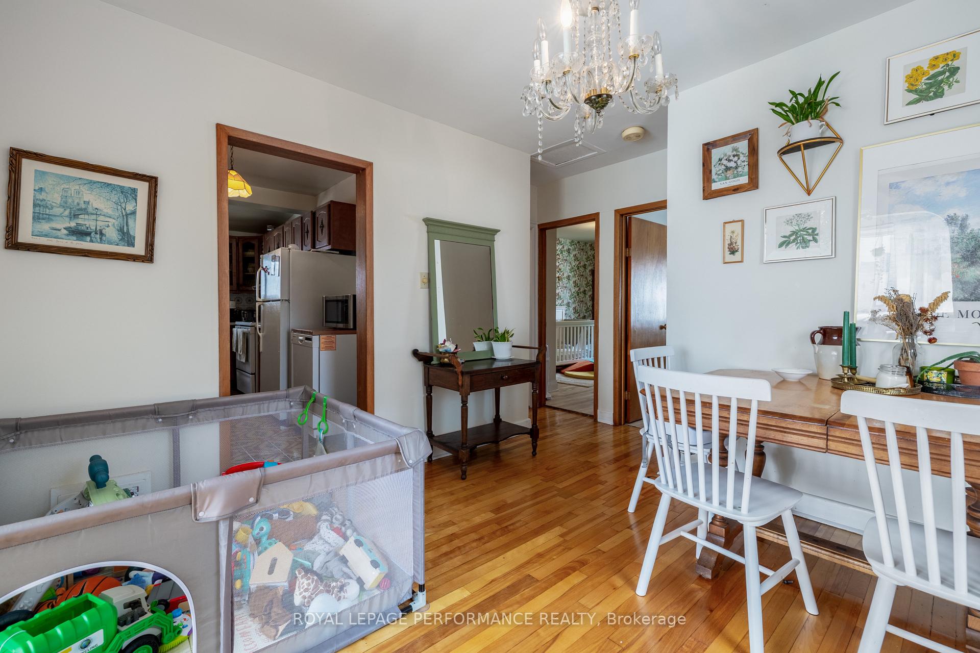 Photo 8 of 45 Mcnaughton Avenue, Ottawa, Ottawa East — HOMEH