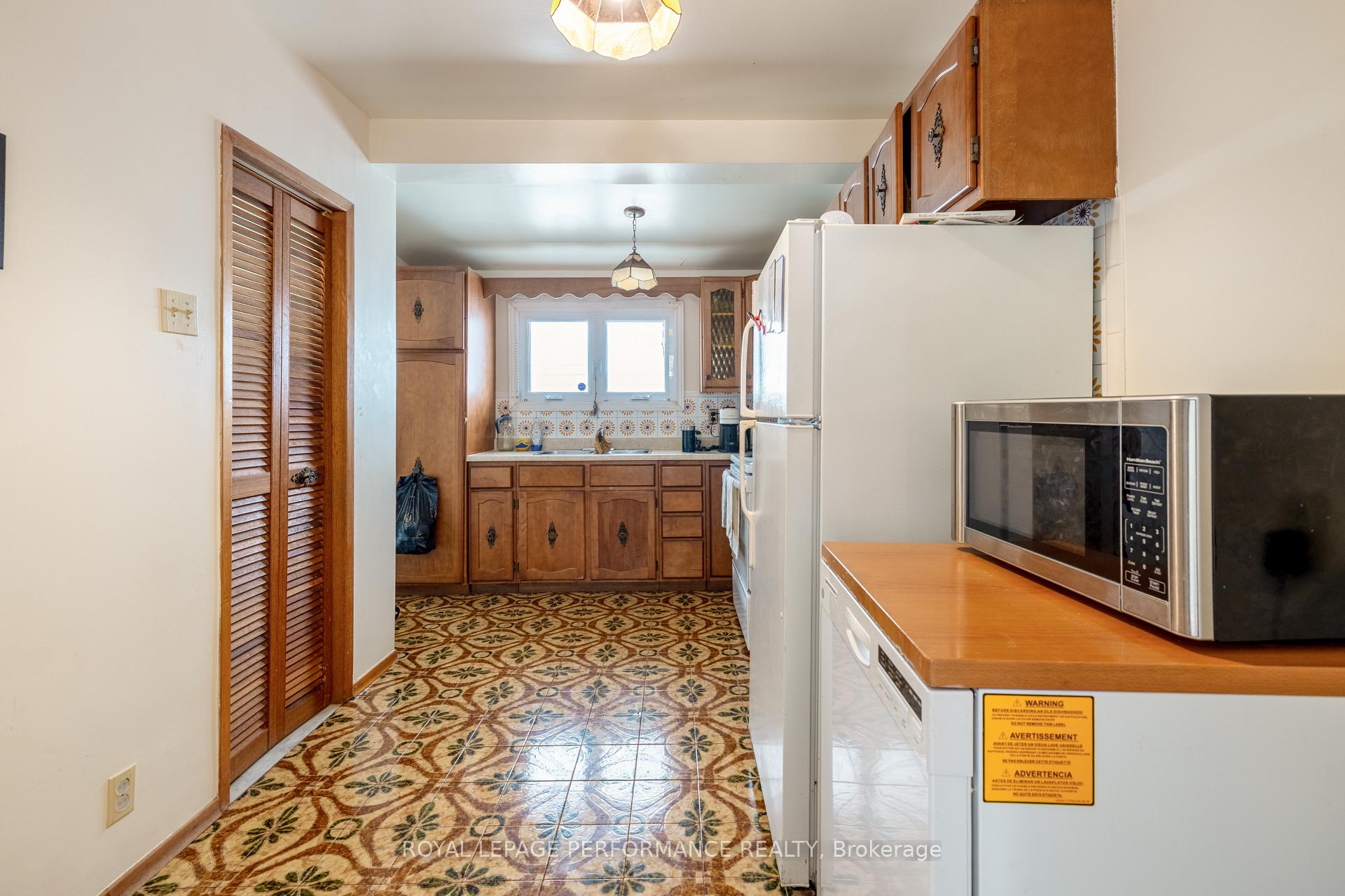 Photo 10 of 45 Mcnaughton Avenue, Ottawa, Ottawa East — HOMEH