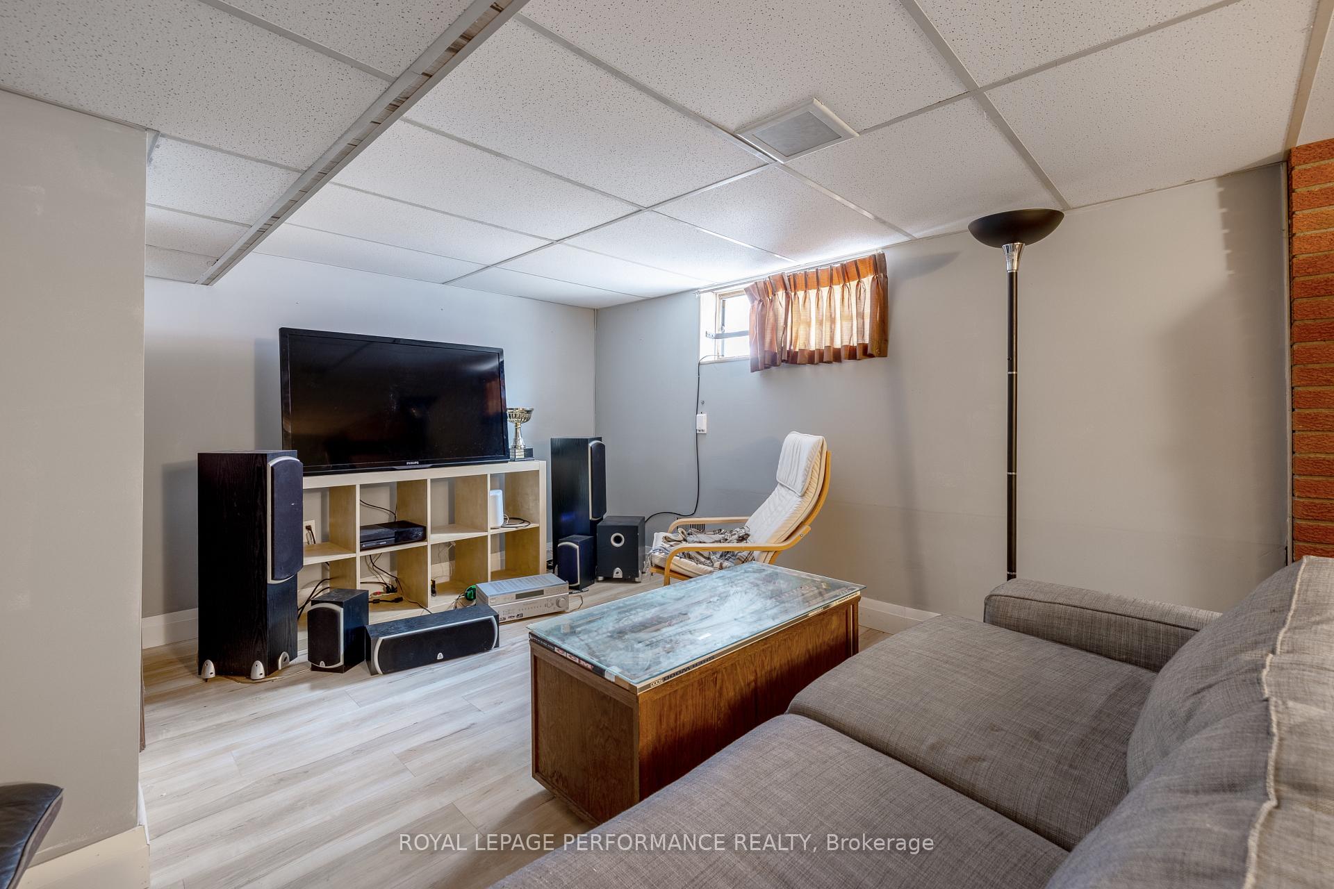 Photo 17 of 45 Mcnaughton Avenue, Ottawa, Ottawa East — HOMEH