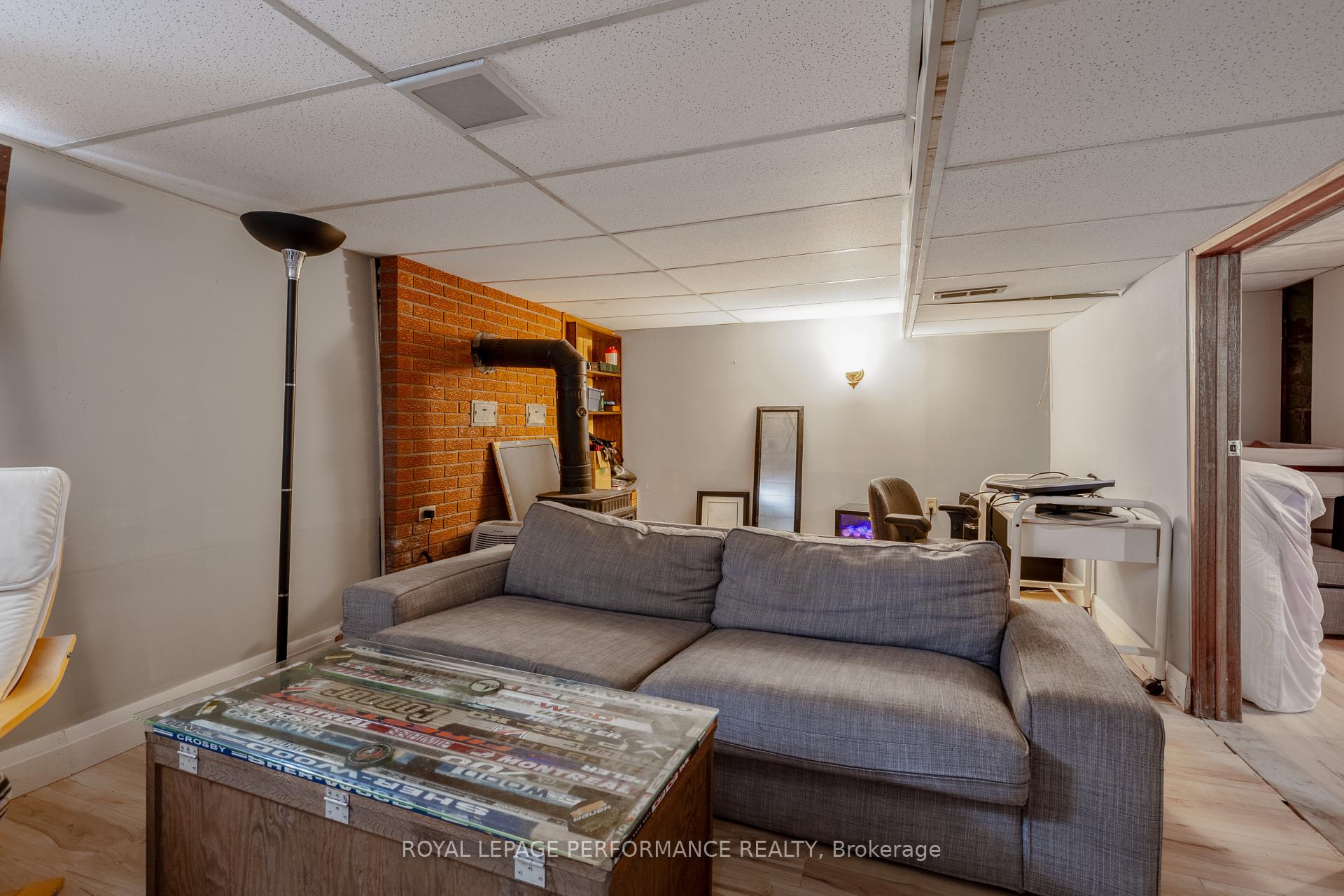 Photo 18 of 45 Mcnaughton Avenue, Ottawa, Ottawa East — HOMEH