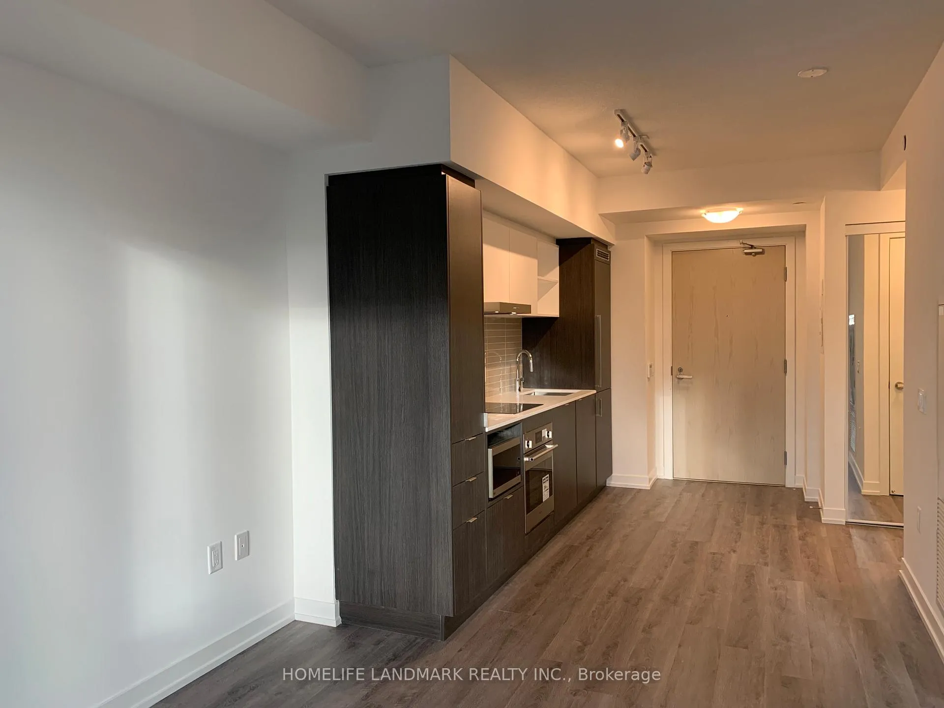 Photo 4 of Unit 2812, 138 Downes Street, Toronto, Waterfront Communities — HOMEH