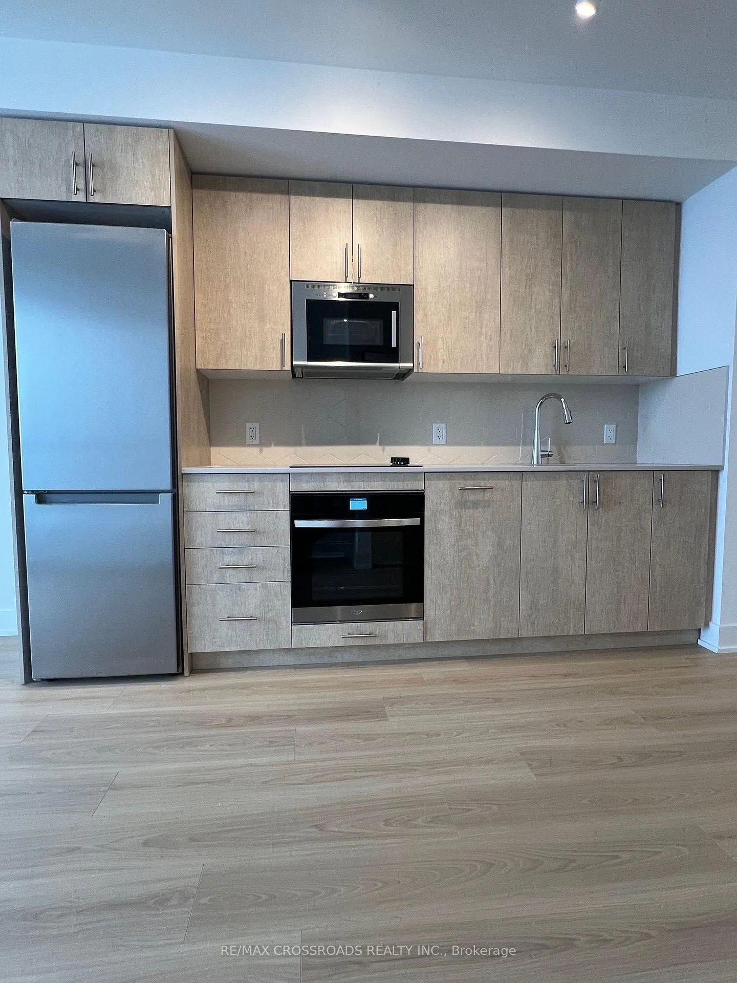 Photo 6 of Unit 940, 2545 Simcoe Street N, Oshawa, Windfields — HOMEH