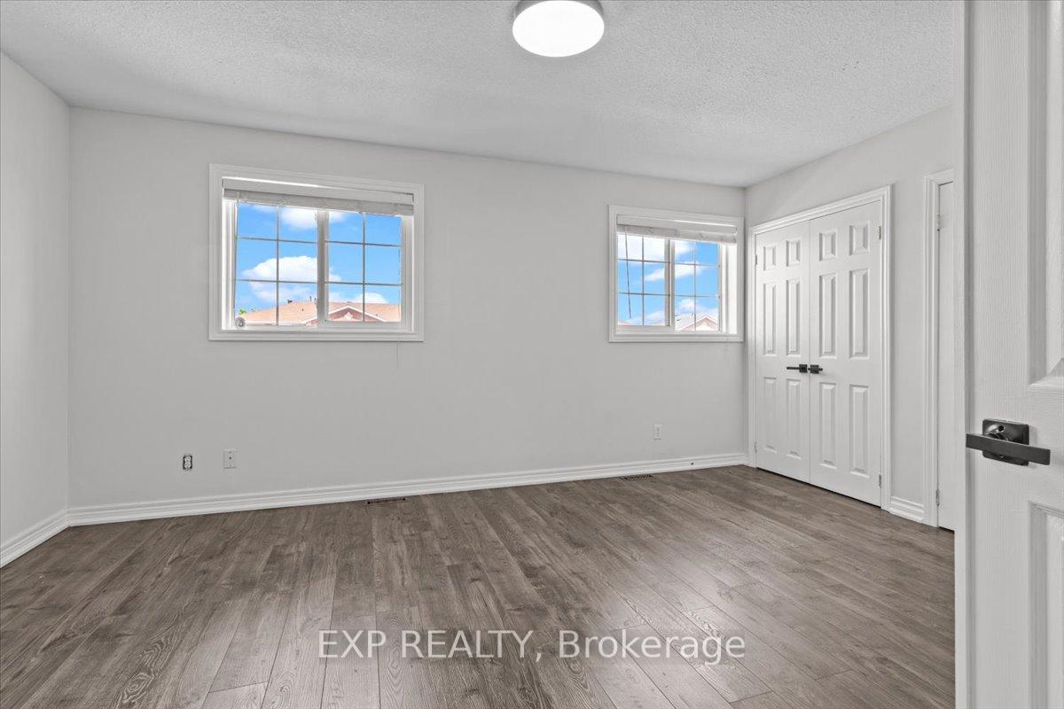 Photo 13 of 32 Michael Crescent, Barrie, East Bayfield — HOMEH
