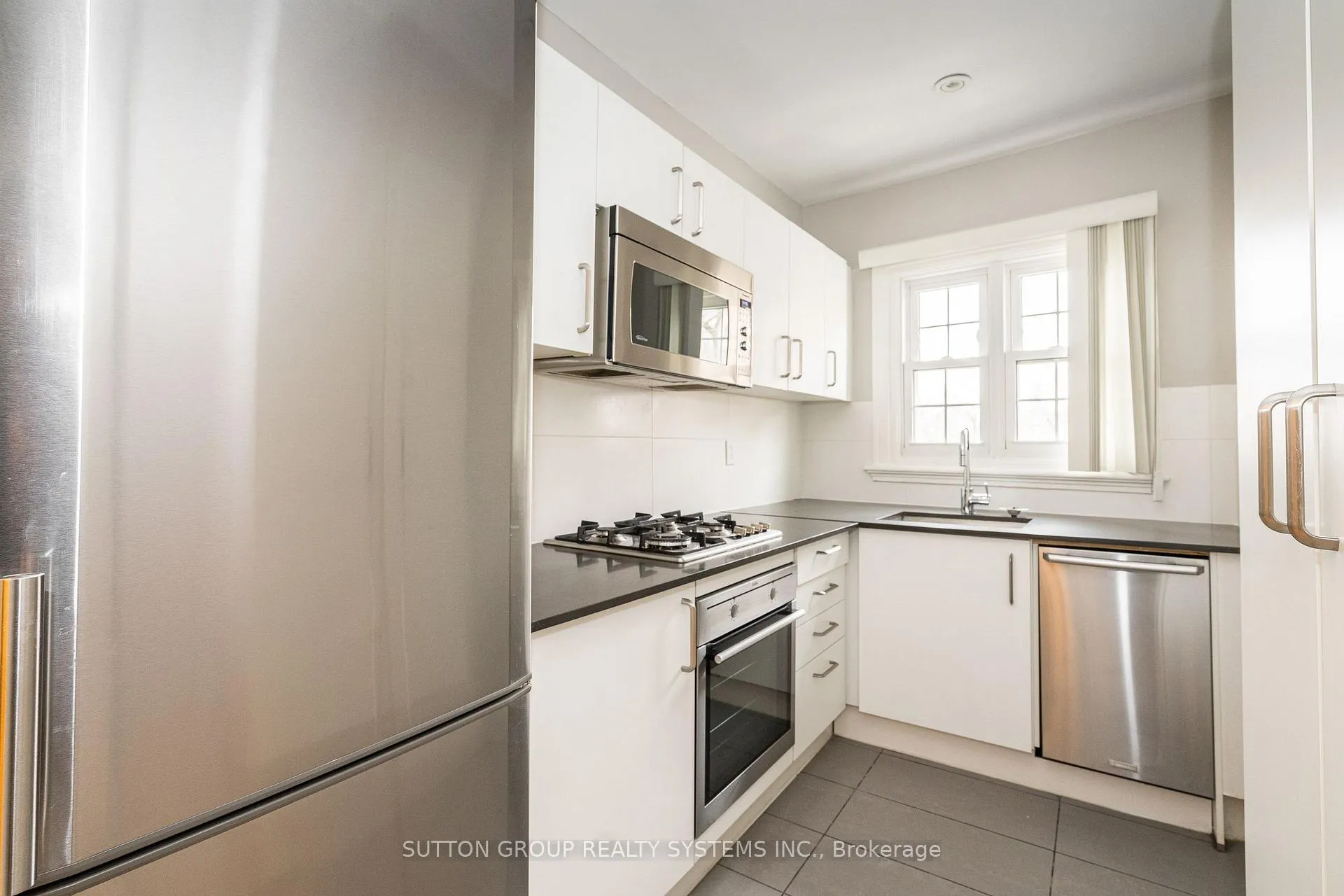 Photo 9 of Unit 11, 2875 Yonge Street, Toronto, Lawrence Park North — HOMEH