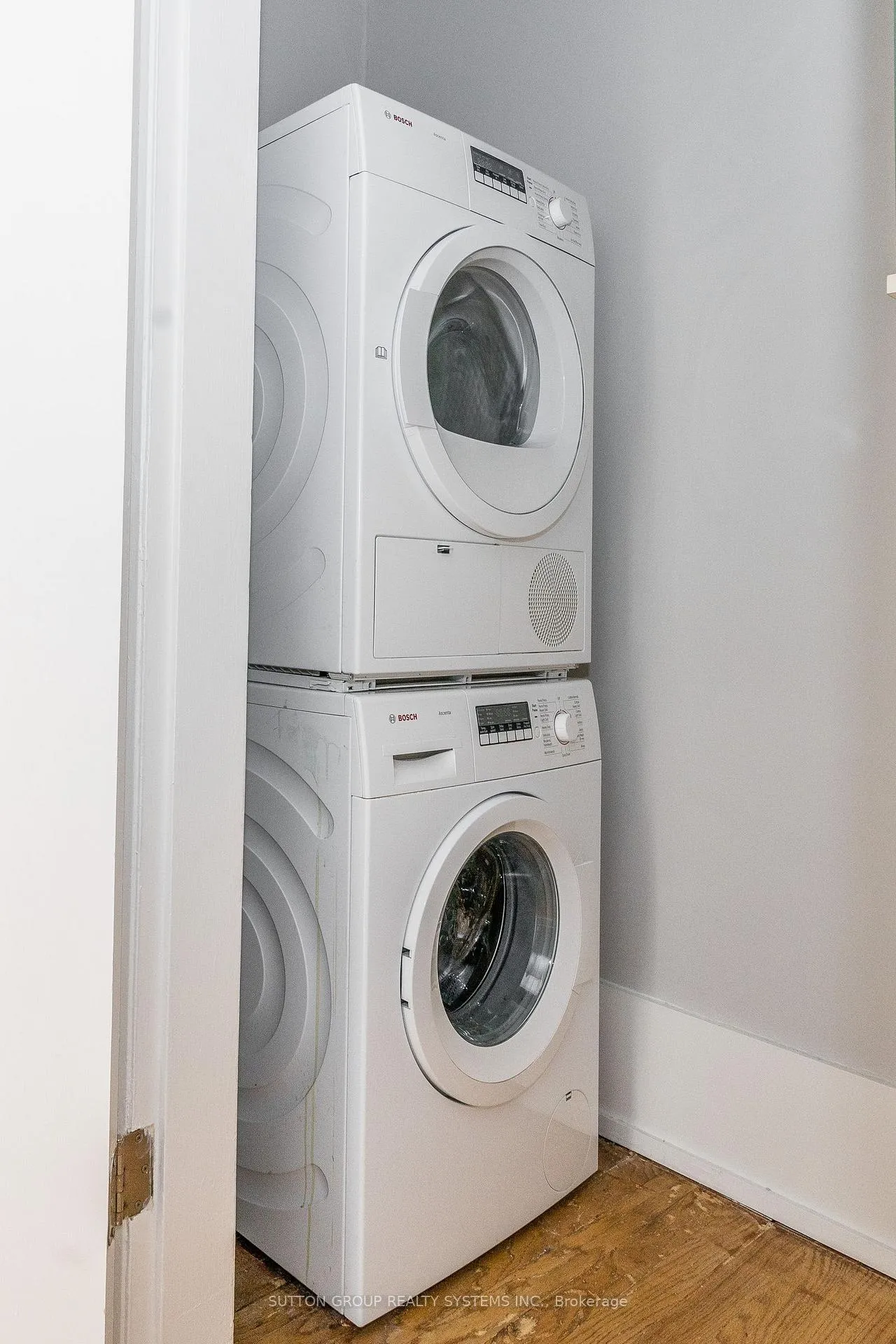 Photo 22 of Unit 11, 2875 Yonge Street, Toronto, Lawrence Park North — HOMEH