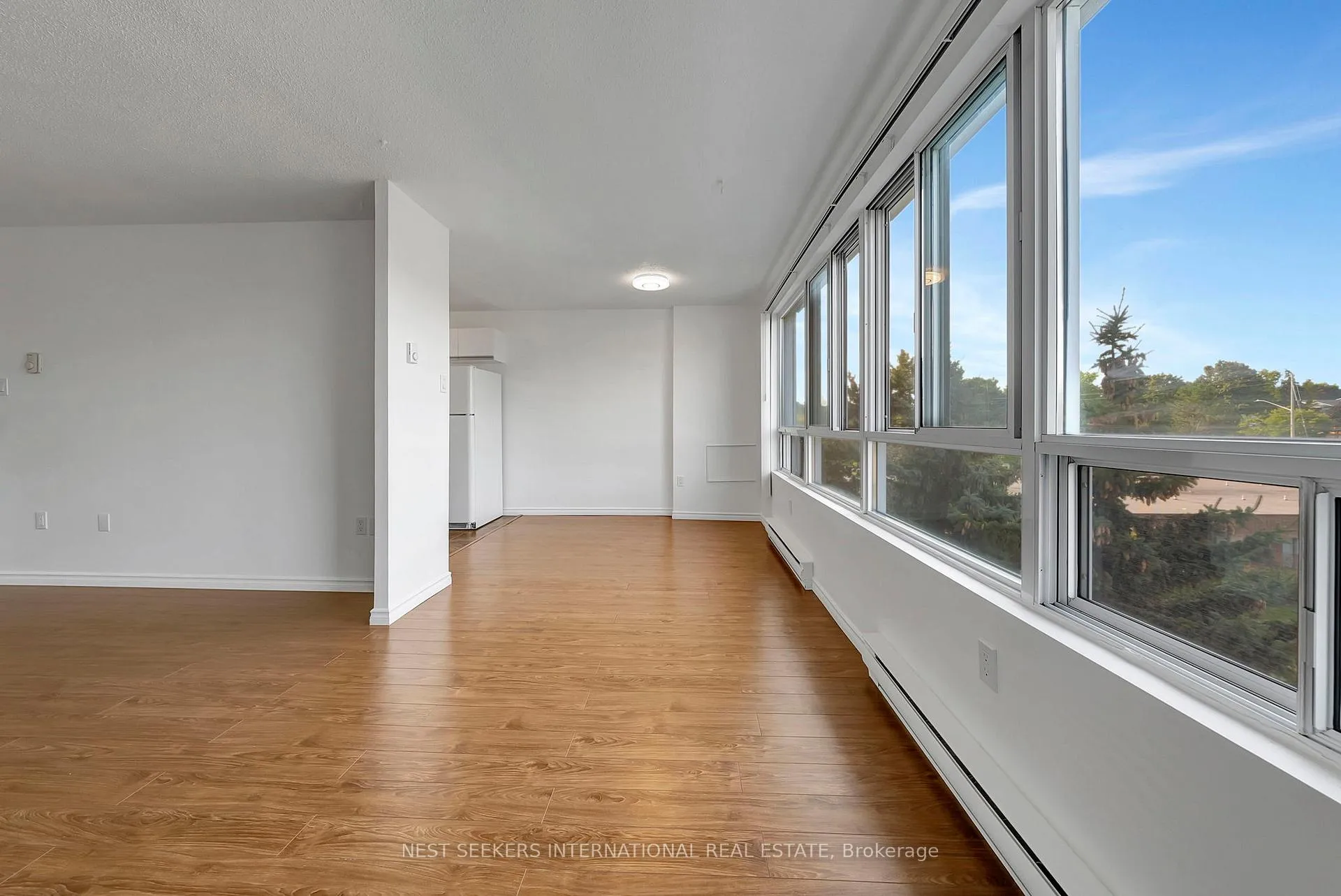 Photo 9 of Unit 401, 65 Highland Crescent, Kitchener — HOMEH