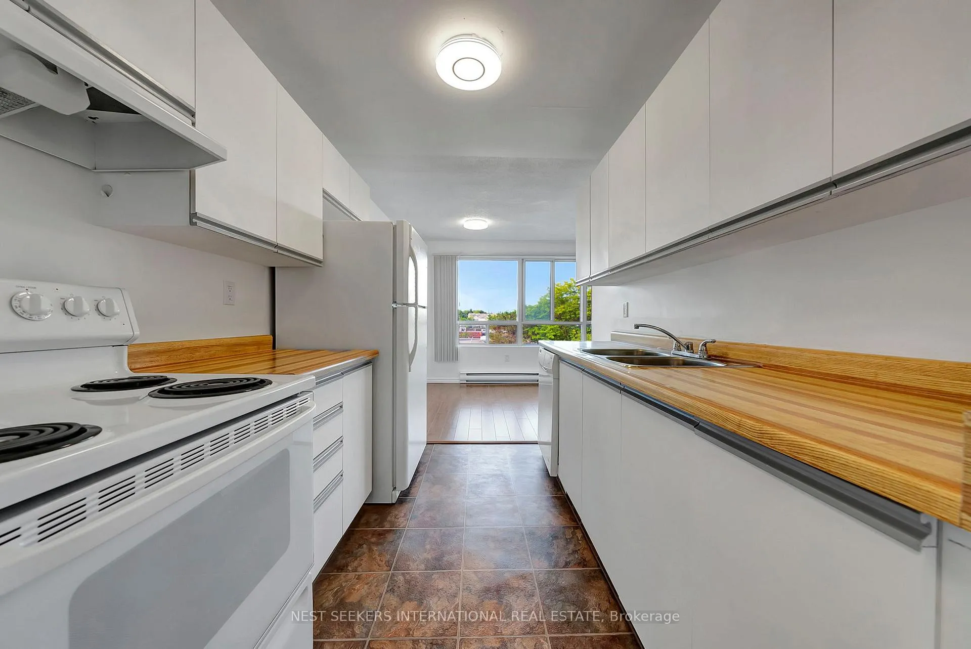 Photo 11 of Unit 401, 65 Highland Crescent, Kitchener — HOMEH