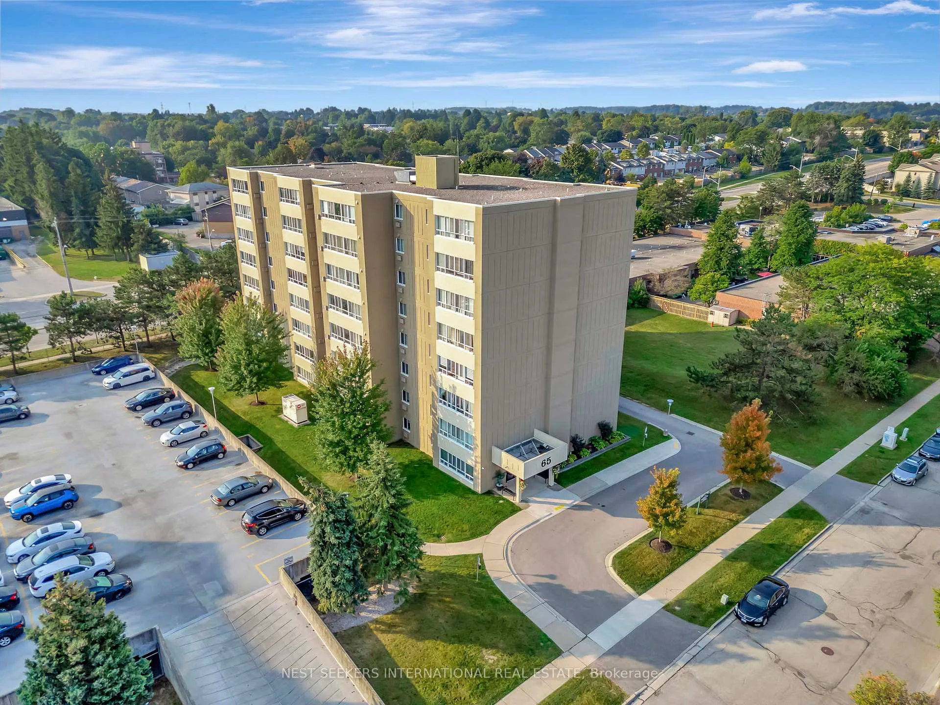 Photo 23 of Unit 401, 65 Highland Crescent, Kitchener — HOMEH