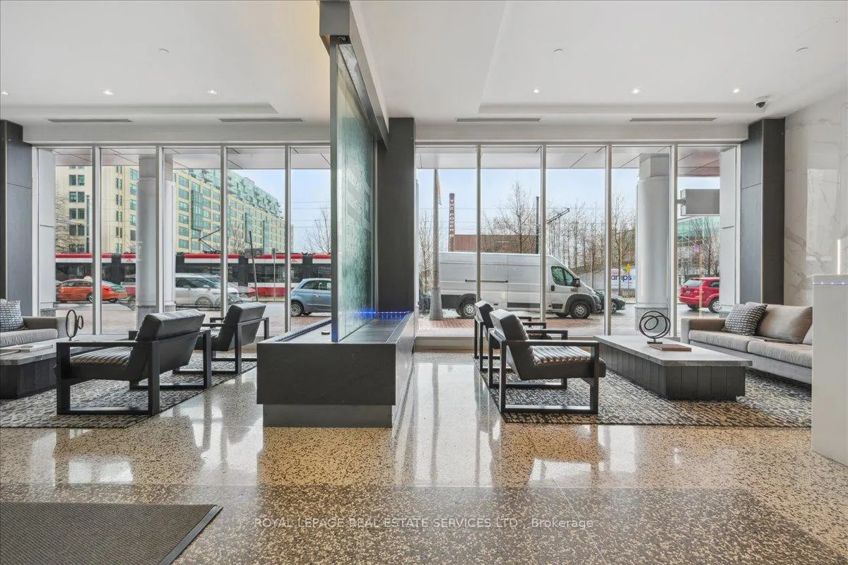 Photo 10 of Unit 1007, 218 Queens Quay W, Toronto, Waterfront Communities — HOMEH
