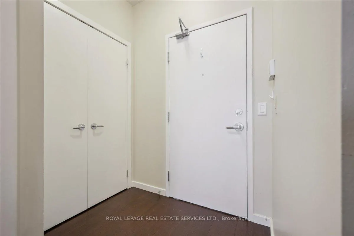 Photo 13 of Unit 1007, 218 Queens Quay W, Toronto, Waterfront Communities — HOMEH