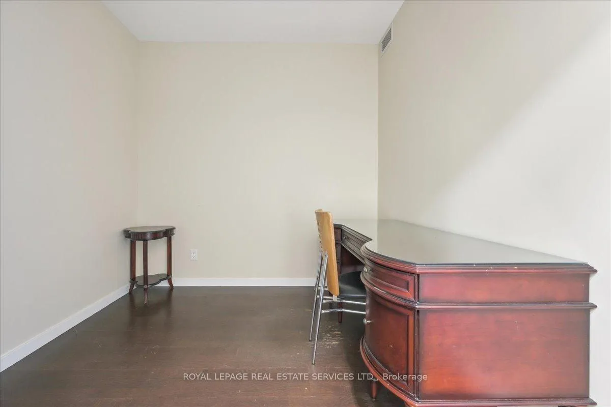 Photo 15 of Unit 1007, 218 Queens Quay W, Toronto, Waterfront Communities — HOMEH