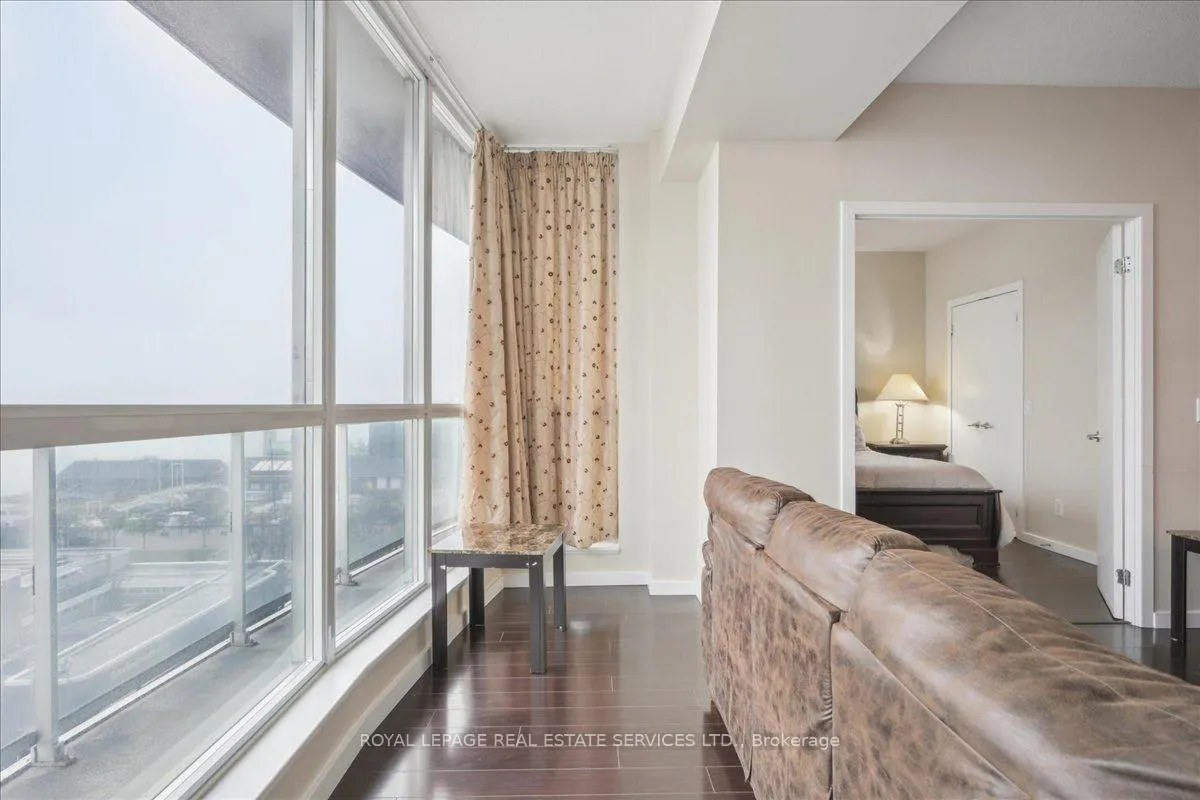 Photo 31 of Unit 1007, 218 Queens Quay W, Toronto, Waterfront Communities — HOMEH