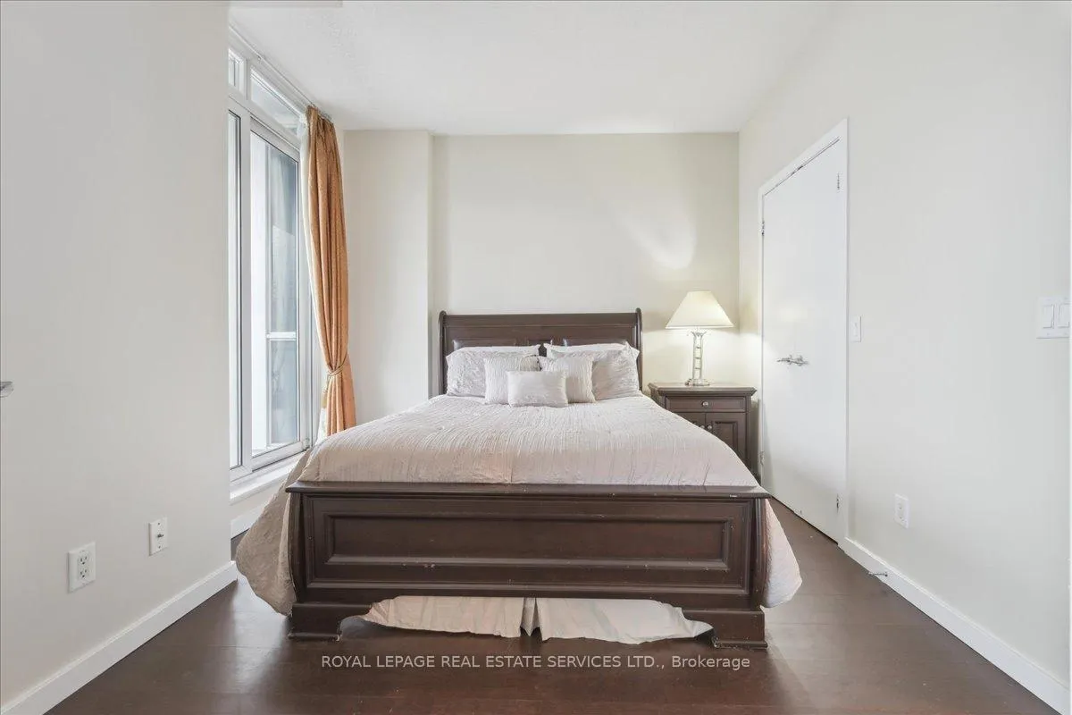Photo 33 of Unit 1007, 218 Queens Quay W, Toronto, Waterfront Communities — HOMEH