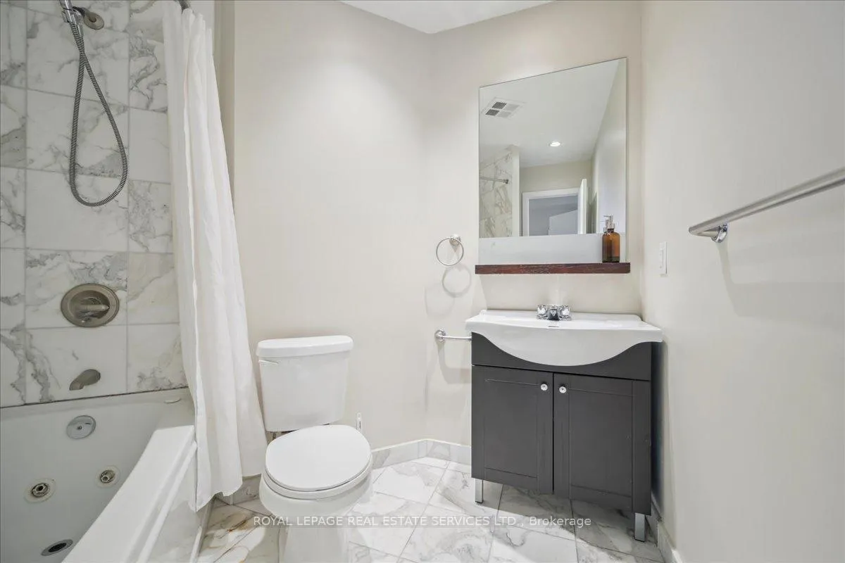 Photo 35 of Unit 1007, 218 Queens Quay W, Toronto, Waterfront Communities — HOMEH