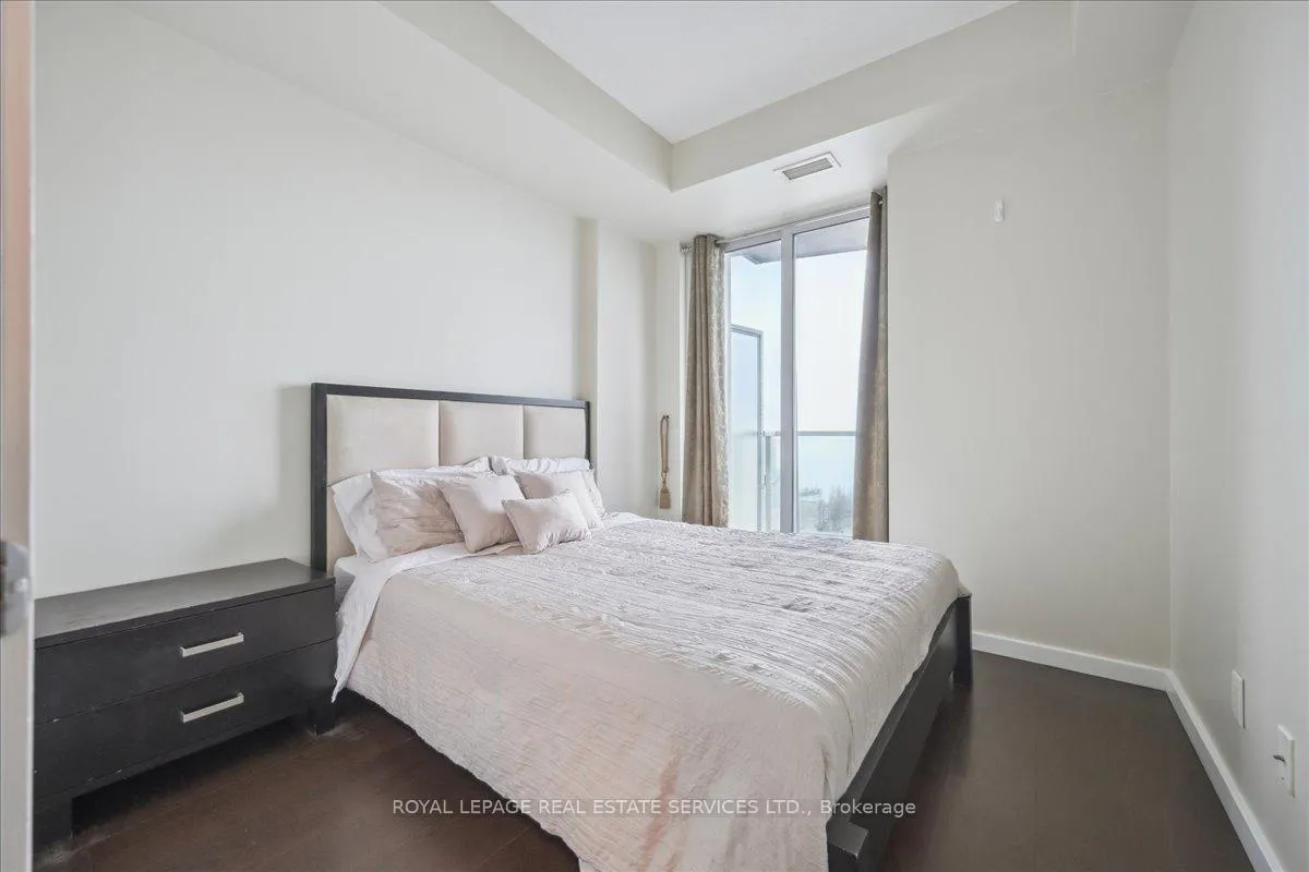 Photo 36 of Unit 1007, 218 Queens Quay W, Toronto, Waterfront Communities — HOMEH