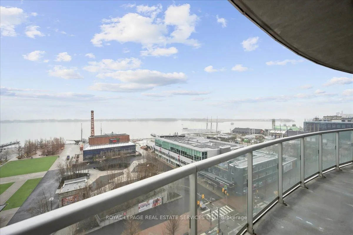 Photo 39 of Unit 1007, 218 Queens Quay W, Toronto, Waterfront Communities — HOMEH