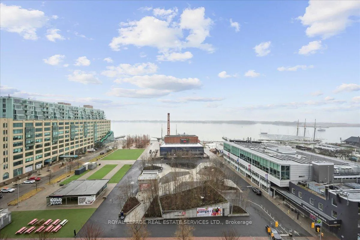 Photo 41 of Unit 1007, 218 Queens Quay W, Toronto, Waterfront Communities — HOMEH