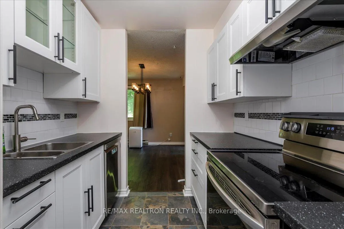 Photo 5 of Unit 210, 25 Meadow Lane, Barrie, Ardagh — HOMEH