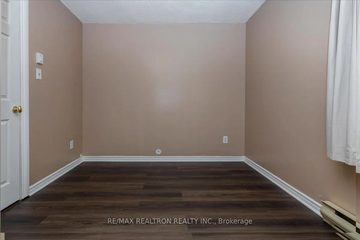 Photo 11 of Unit 210, 25 Meadow Lane, Barrie, Ardagh — HOMEH