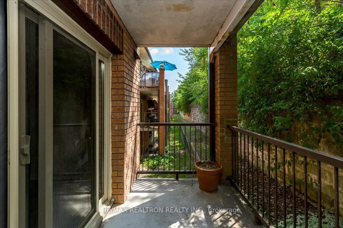 Photo 18 of Unit 210, 25 Meadow Lane, Barrie, Ardagh — HOMEH