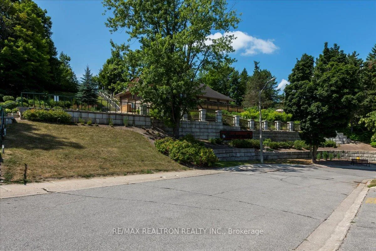 Photo 23 of Unit 210, 25 Meadow Lane, Barrie, Ardagh — HOMEH