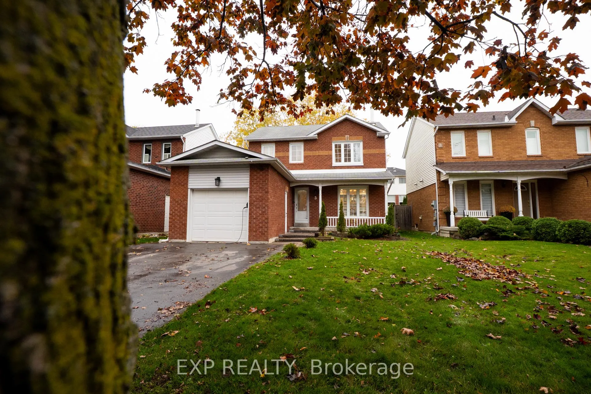 Photo 1 of 5 Rutherford Drive, Clarington, Newcastle — HOMEH