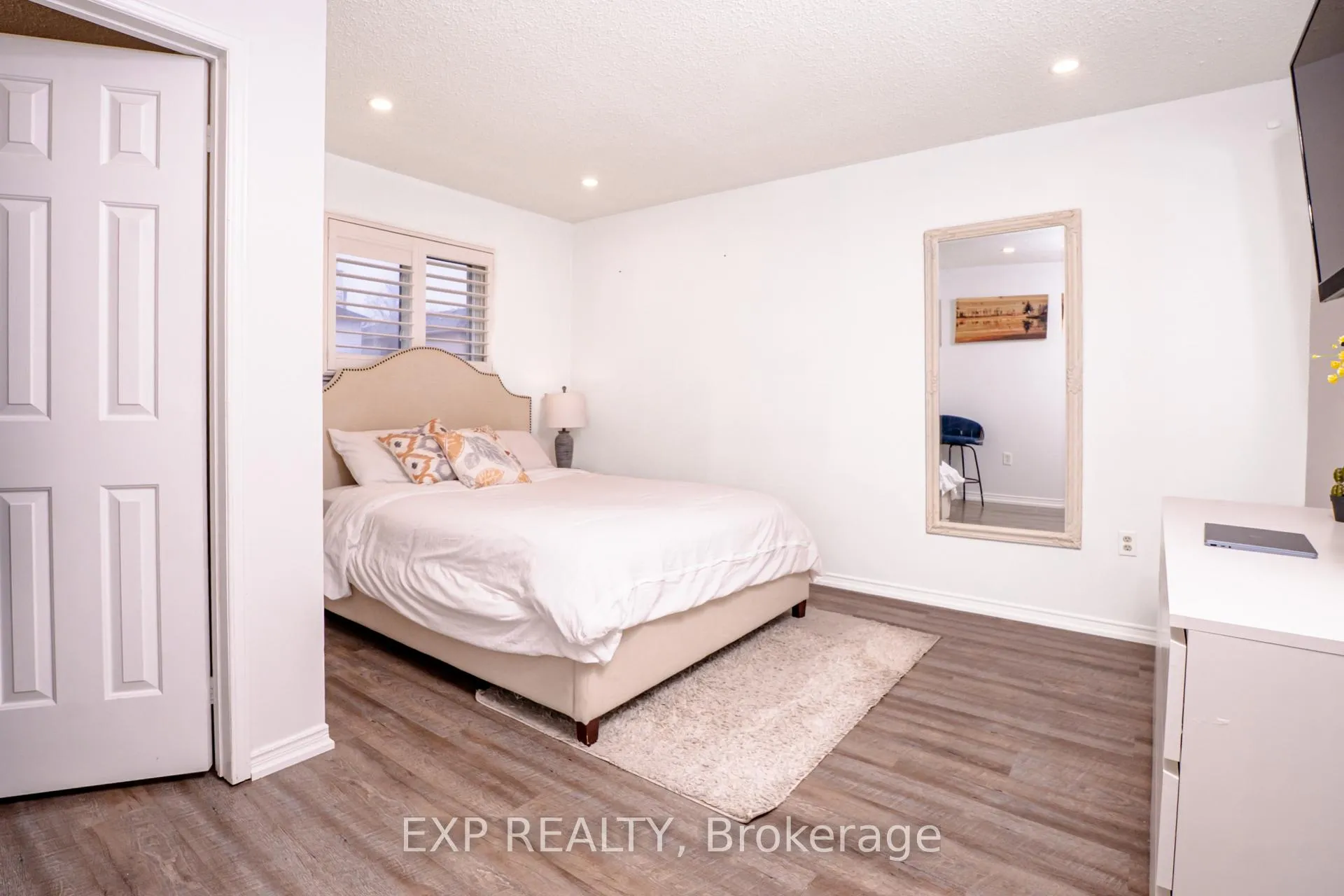 Photo 17 of 5 Rutherford Drive, Clarington, Newcastle — HOMEH