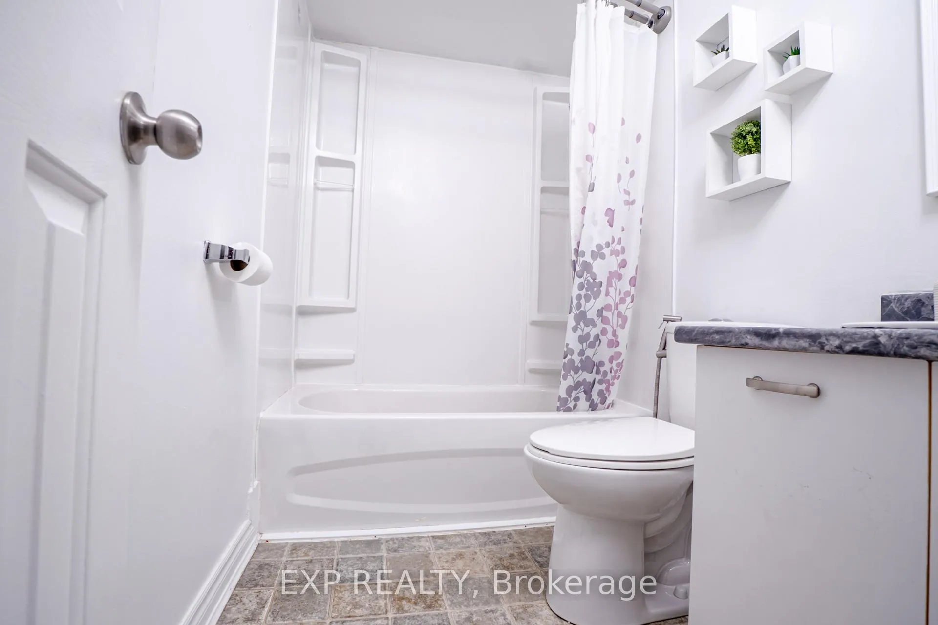 Photo 22 of 5 Rutherford Drive, Clarington, Newcastle — HOMEH