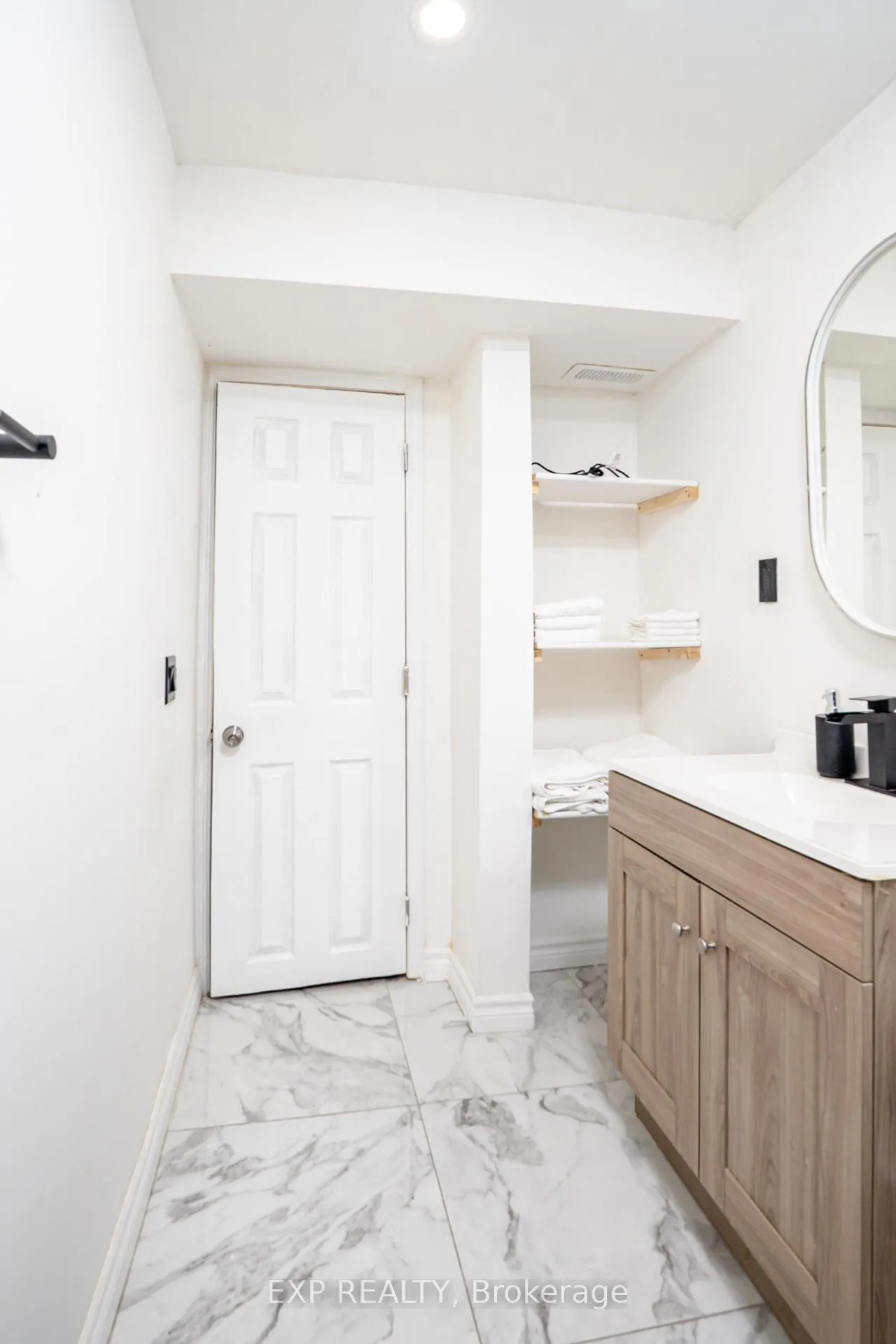 Photo 35 of 5 Rutherford Drive, Clarington, Newcastle — HOMEH