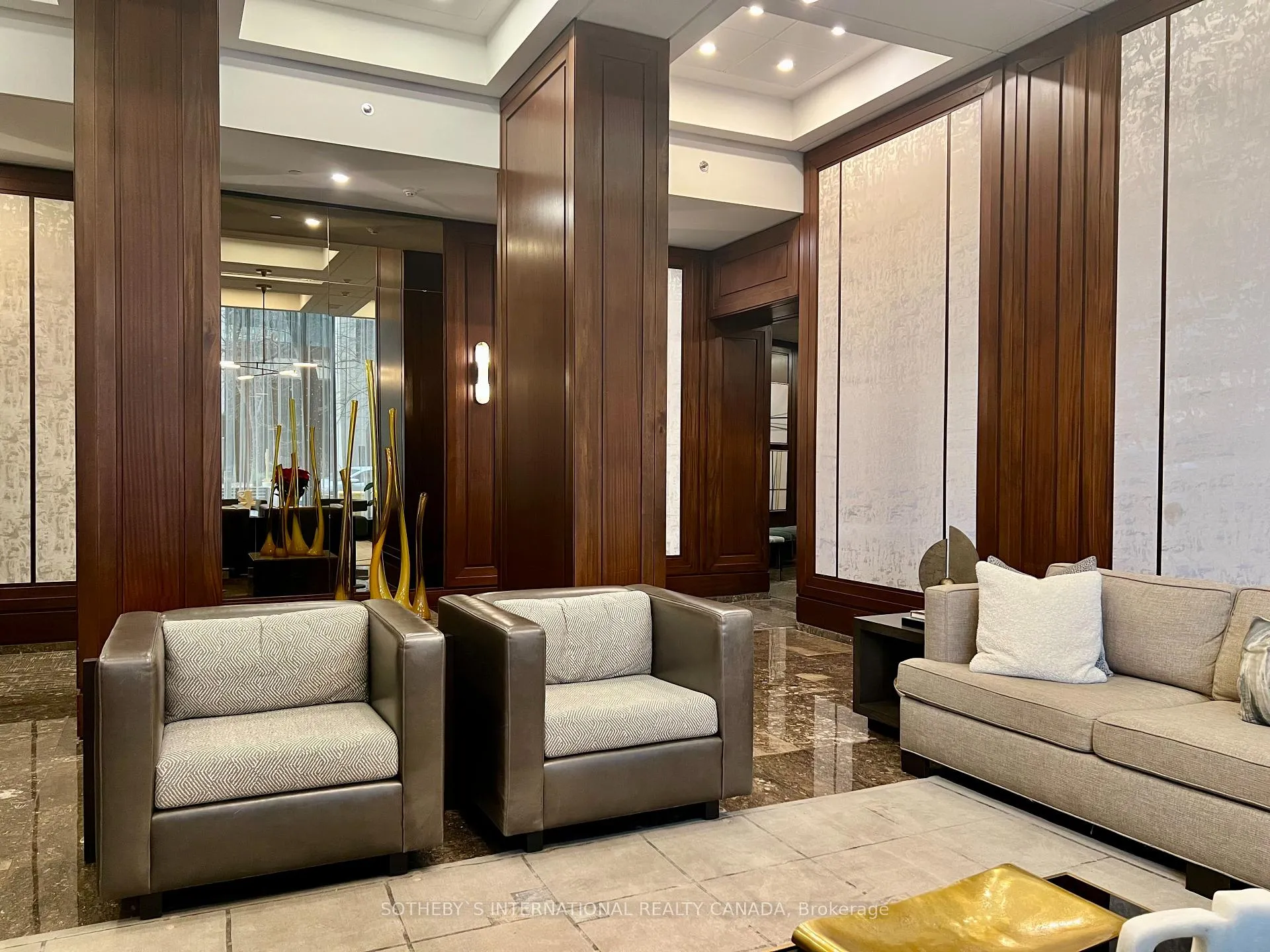 Photo 8 of Unit 3404, 65 Harbour Square, Toronto, Waterfront Communities — HOMEH