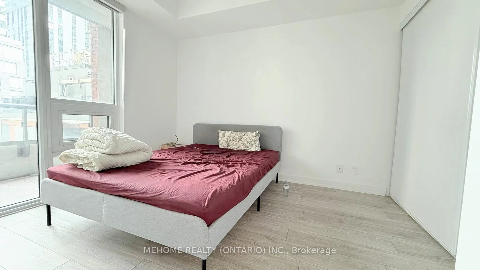 Photo 10 of Unit 813, 108 Peter Street, Toronto, Waterfront Communities — HOMEH