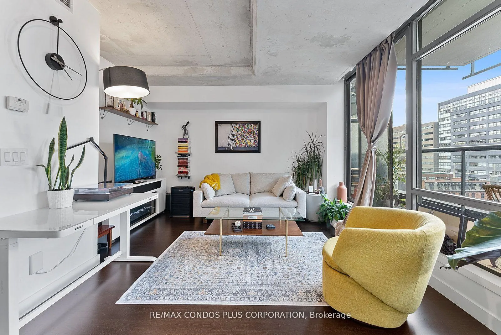 Photo 8 of Unit 710, 55 Stewart Street, Toronto, Waterfront Communities — HOMEH