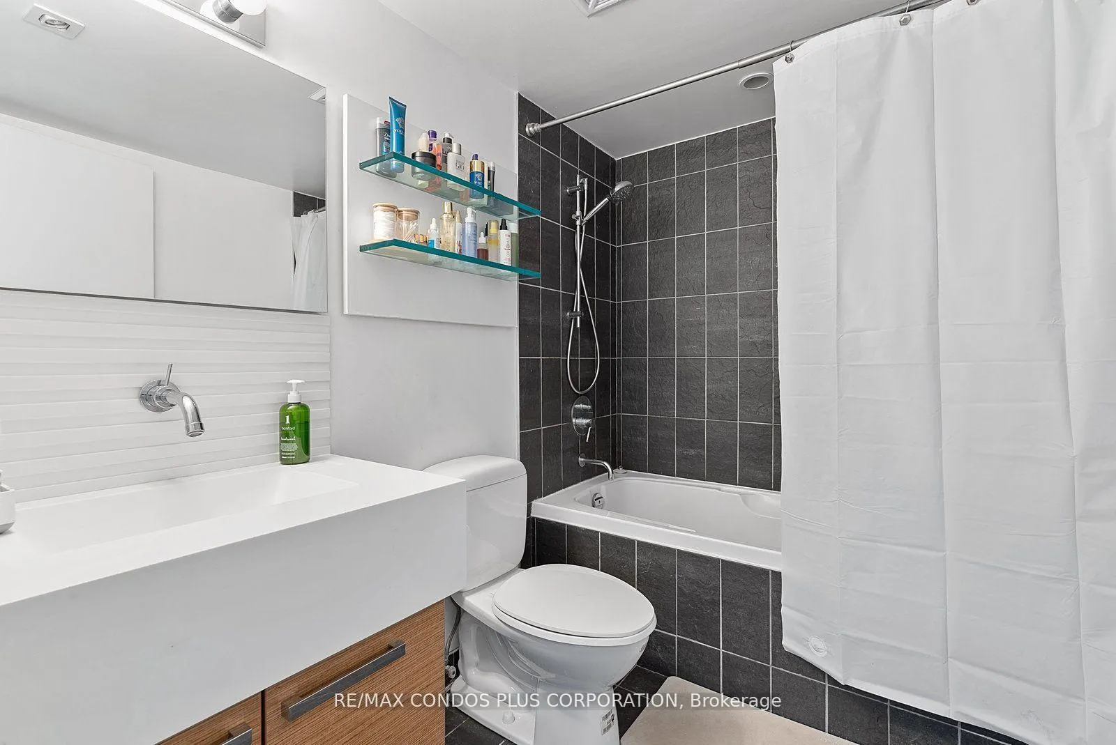 Photo 15 of Unit 710, 55 Stewart Street, Toronto, Waterfront Communities — HOMEH