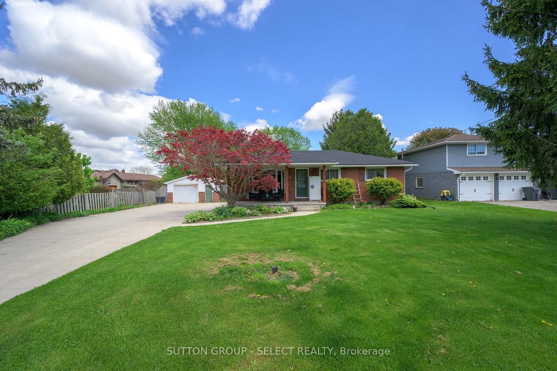 Photo 2 of 108 Coulter Avenue, Central Elgin, Rural Central Elgin — HOMEH