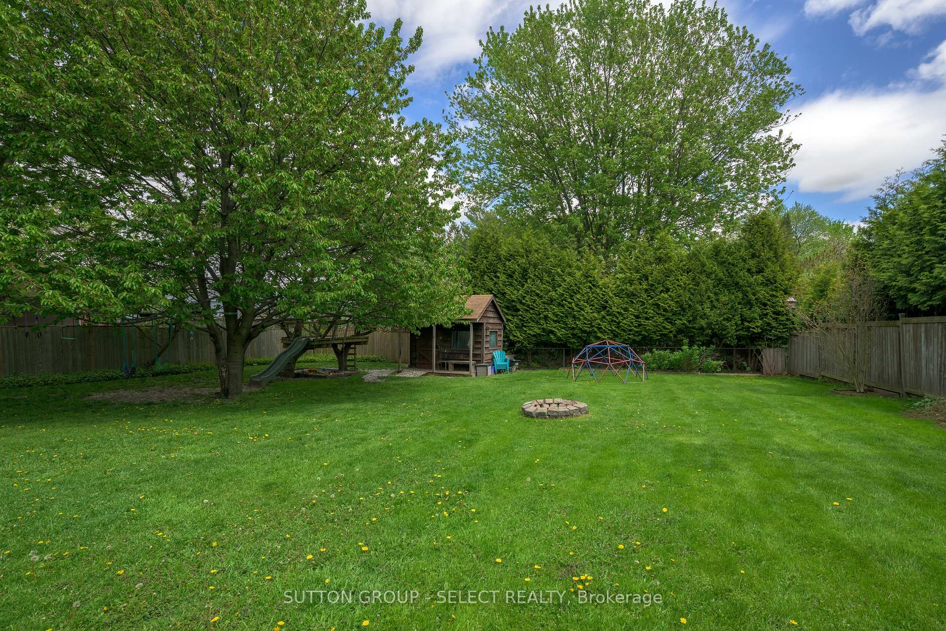 Photo 11 of 108 Coulter Avenue, Central Elgin, Rural Central Elgin — HOMEH