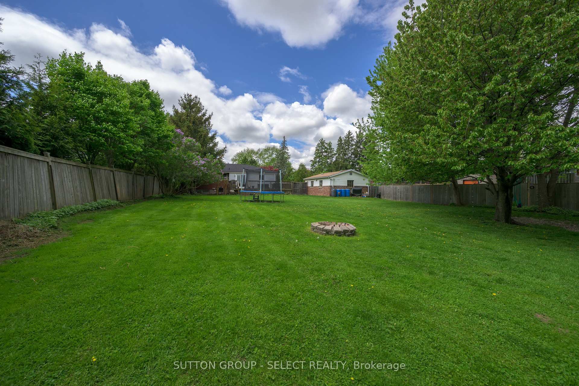 Photo 12 of 108 Coulter Avenue, Central Elgin, Rural Central Elgin — HOMEH