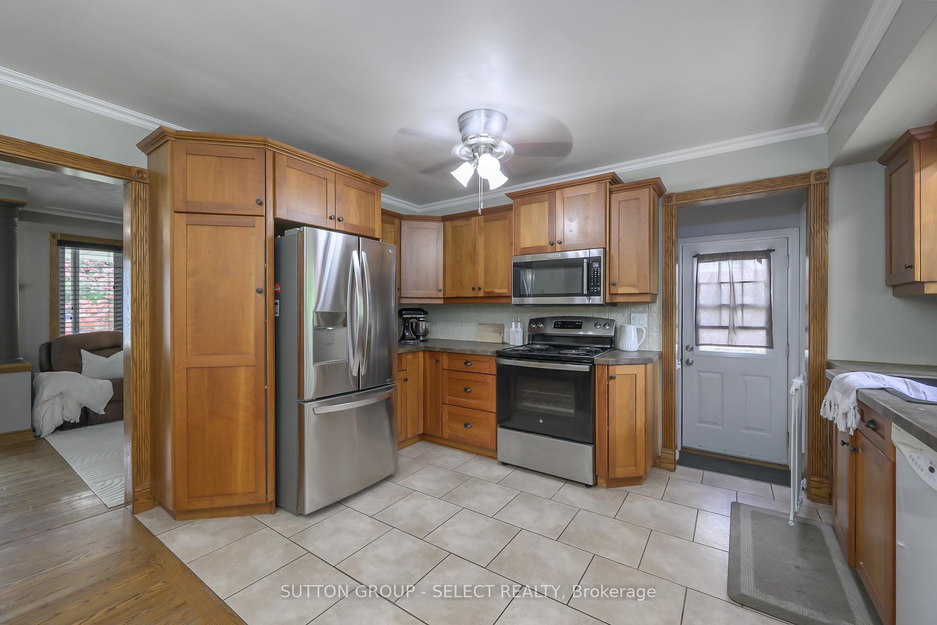 Photo 18 of 108 Coulter Avenue, Central Elgin, Rural Central Elgin — HOMEH