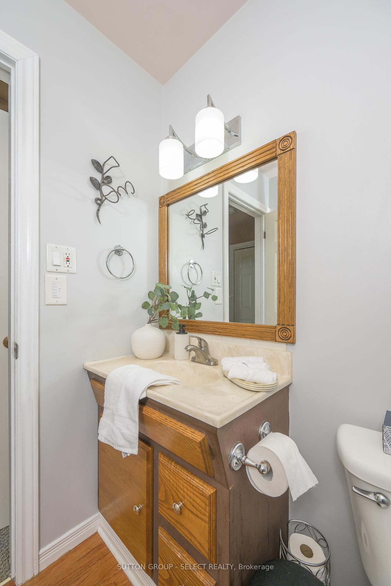 Photo 25 of 108 Coulter Avenue, Central Elgin, Rural Central Elgin — HOMEH