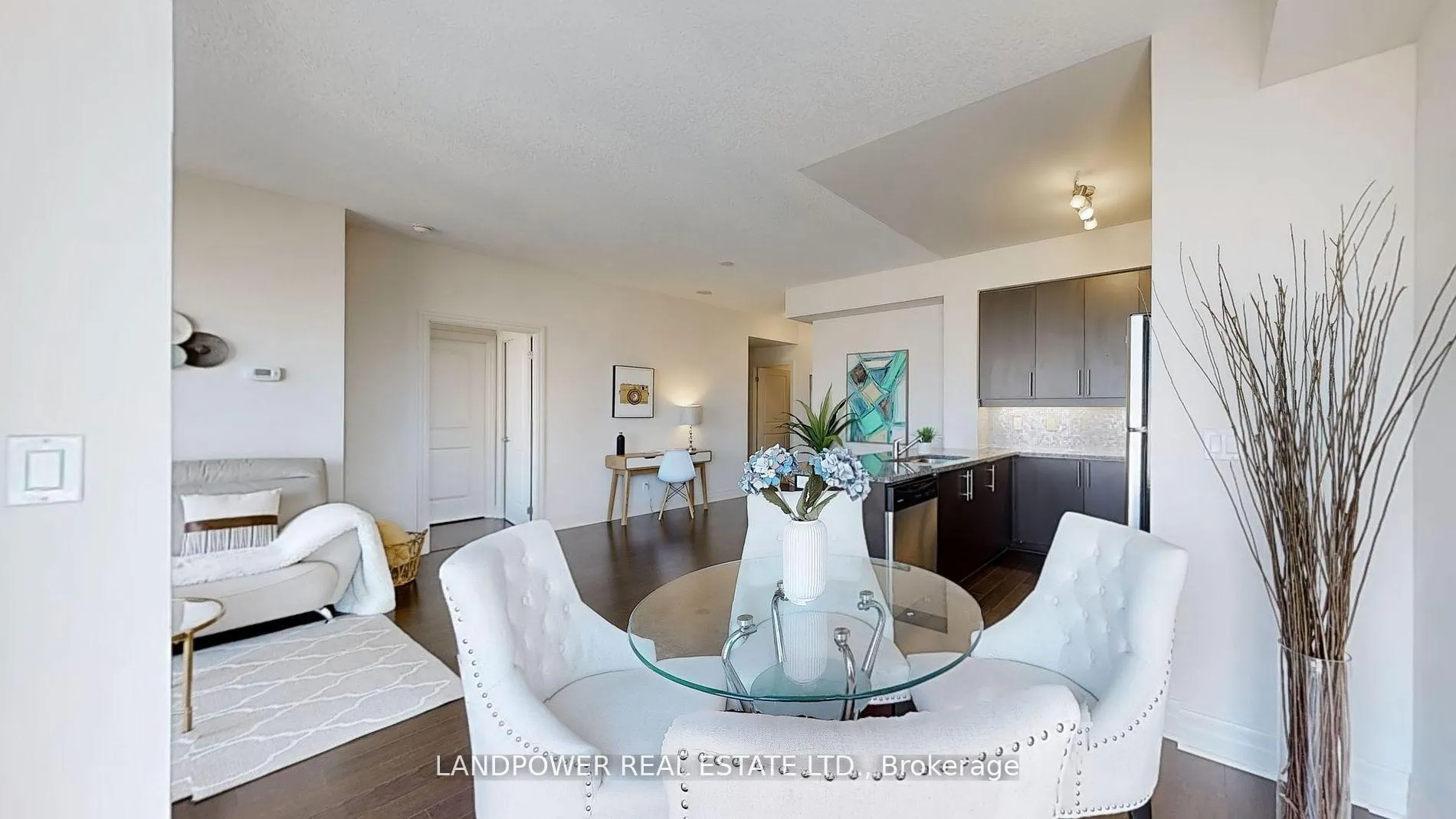 Photo 14 of Unit 415, 8130 Birchmount Road, Markham, Unionville — HOMEH