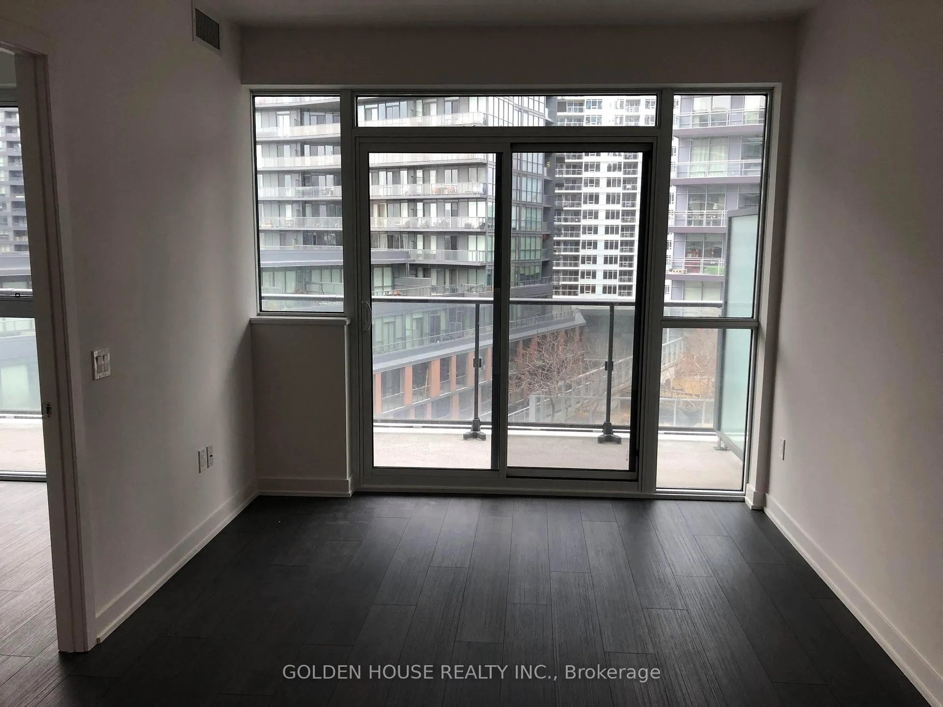 Photo 3 of Unit 1007, 38 iannuzzi Street, Toronto, Niagara — HOMEH