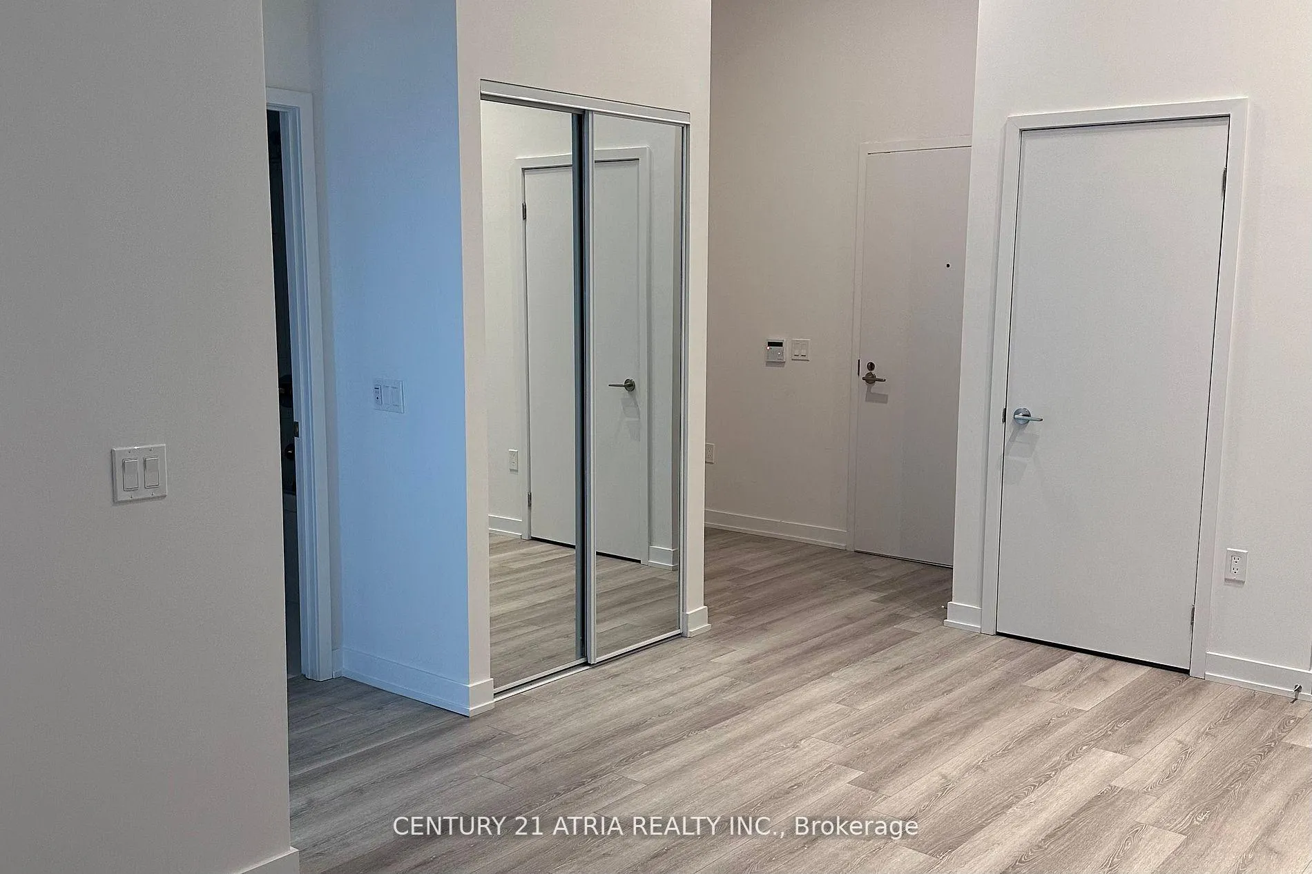 Photo 4 of Unit 206, 121 St. Patrick Street E, Toronto, University — HOMEH